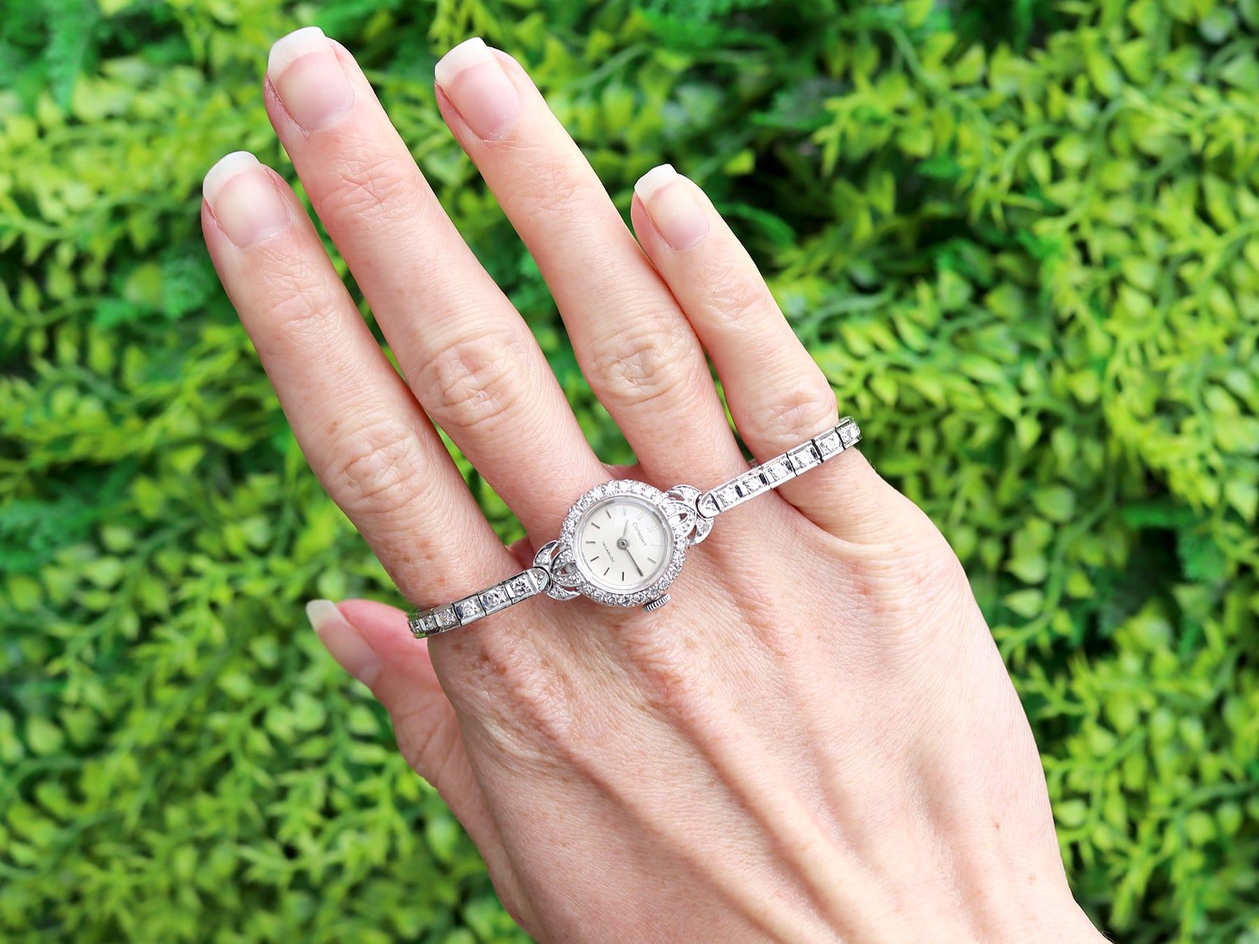 Une étonnante, fine et impressionnante montre cocktail vintage de 2,16 carats de diamant, en platine et en or blanc 18 carats - emballée ; fait partie de notre collection de bijoux en diamant.

Cette étonnante, fine et impressionnante montre