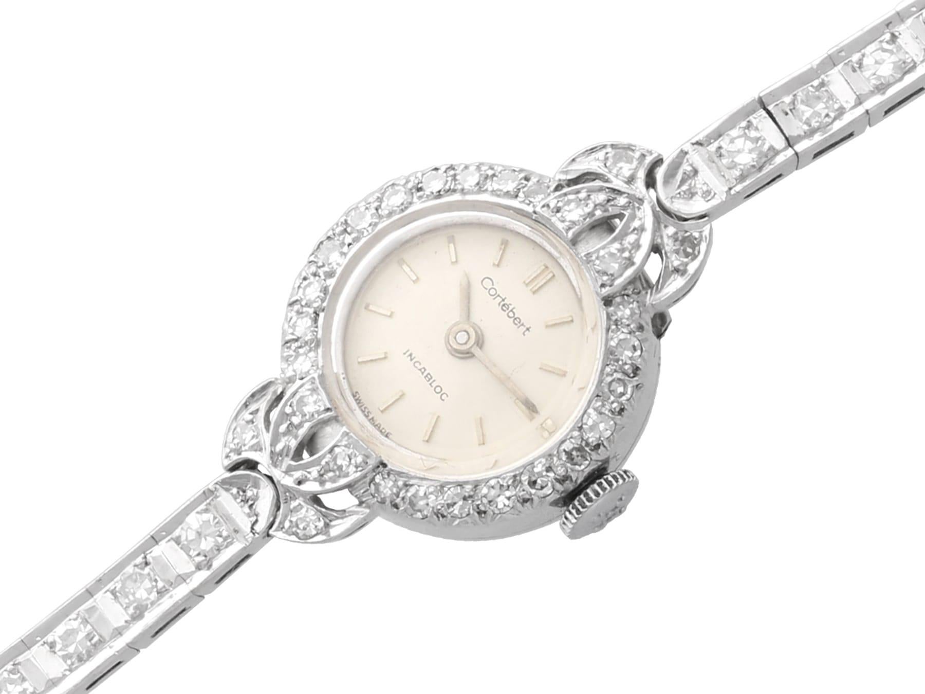 Vintage 2.16 Carat Diamond, Platinum and 18k White Gold Ladies Watch Circa 1940 en vente 3