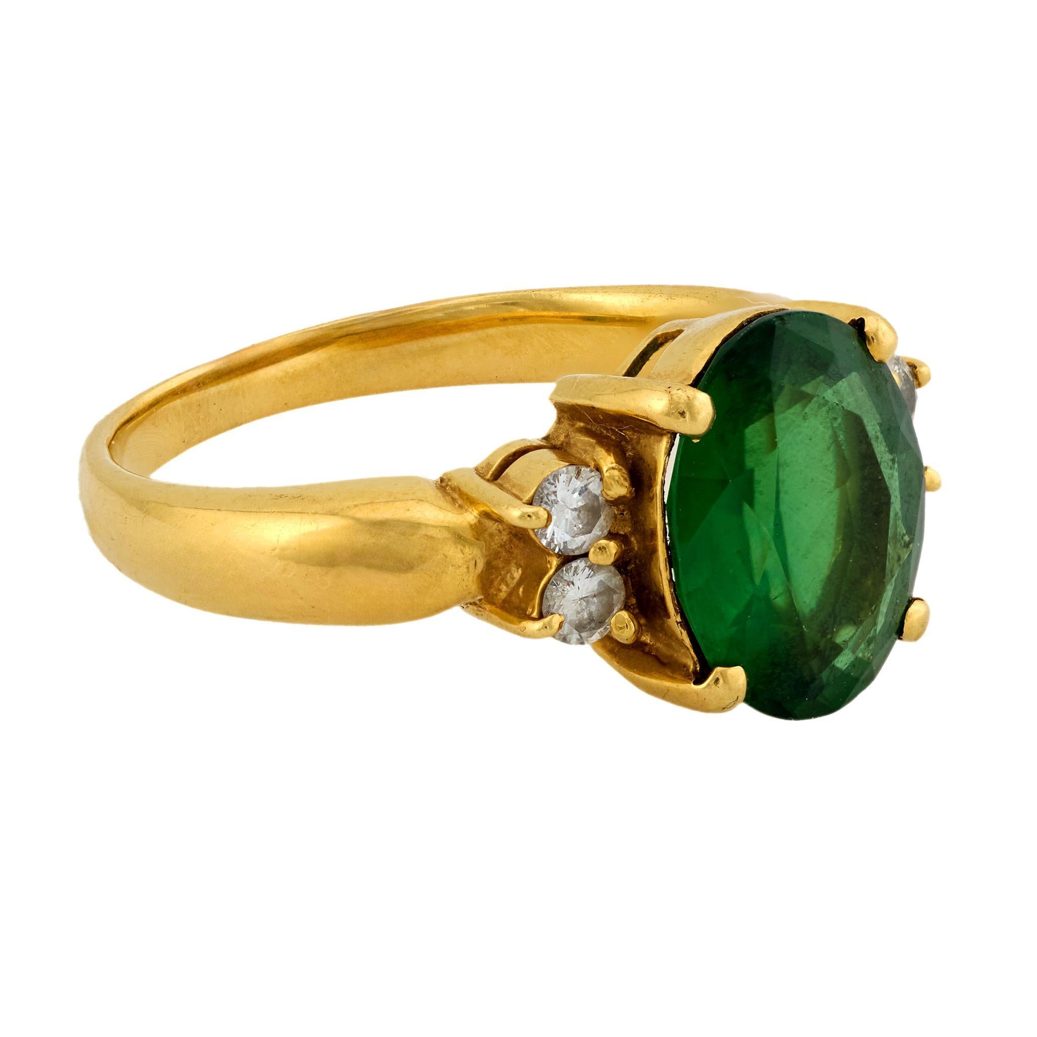 Vintage 2.16 carat green tourmaline diamond 18k yellow gold ring In Good Condition For Sale In Beverly Hills, CA