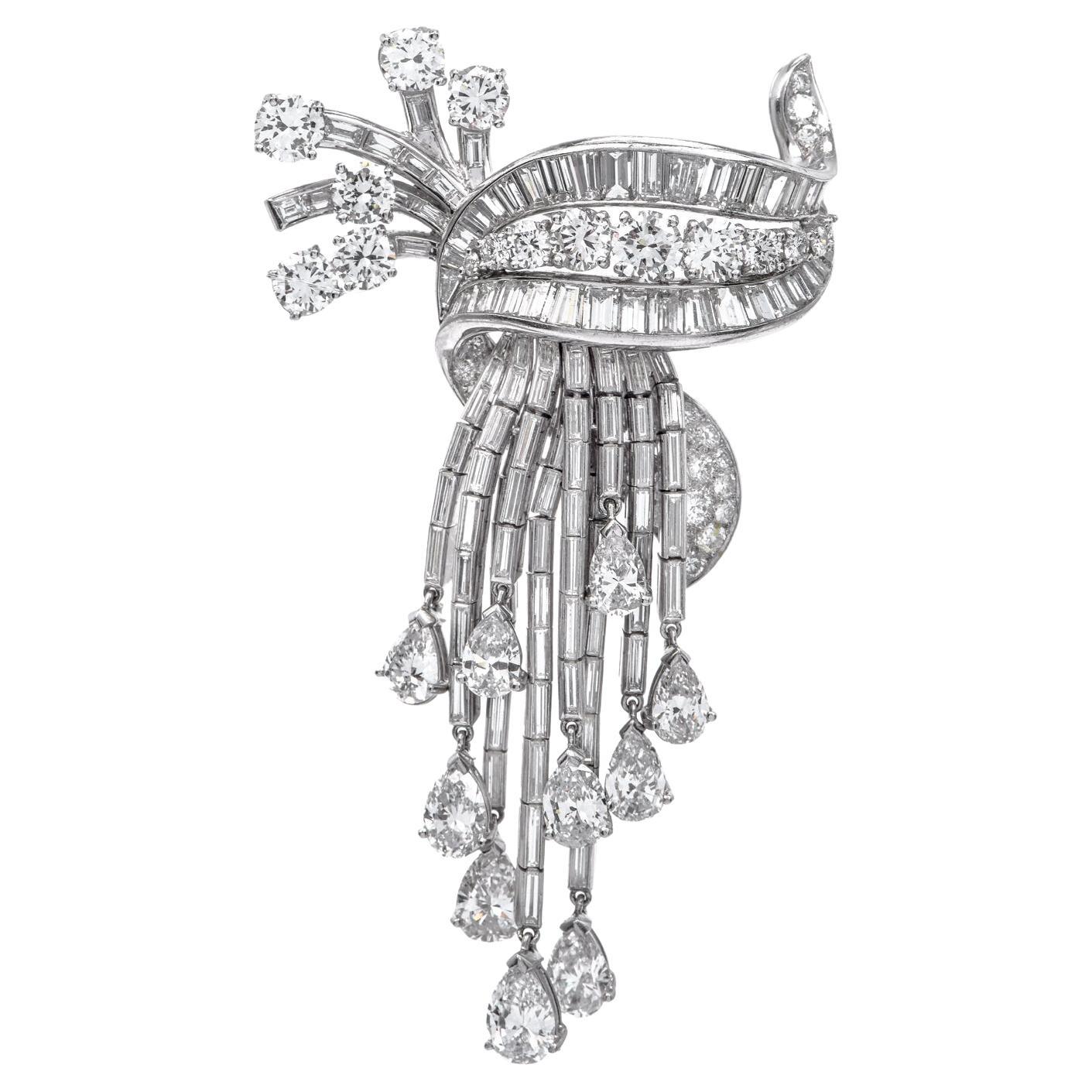 Vintage 21.90cts Platinum Mixed-Cut Natural Diamond Tassel Brooch Pin For Sale
