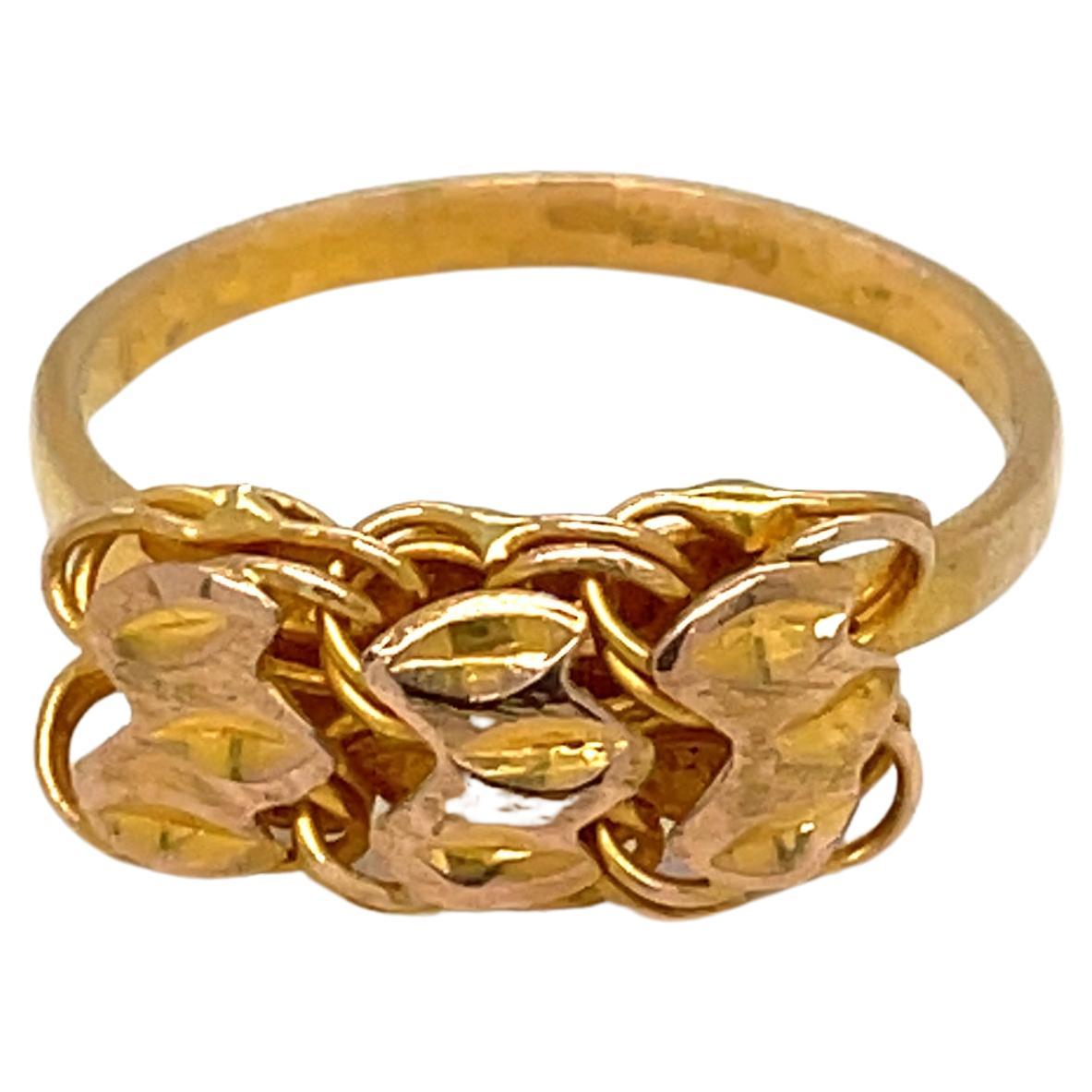 Vintage 21k Yellow Gold Etched Bismarck Link Ring For Sale