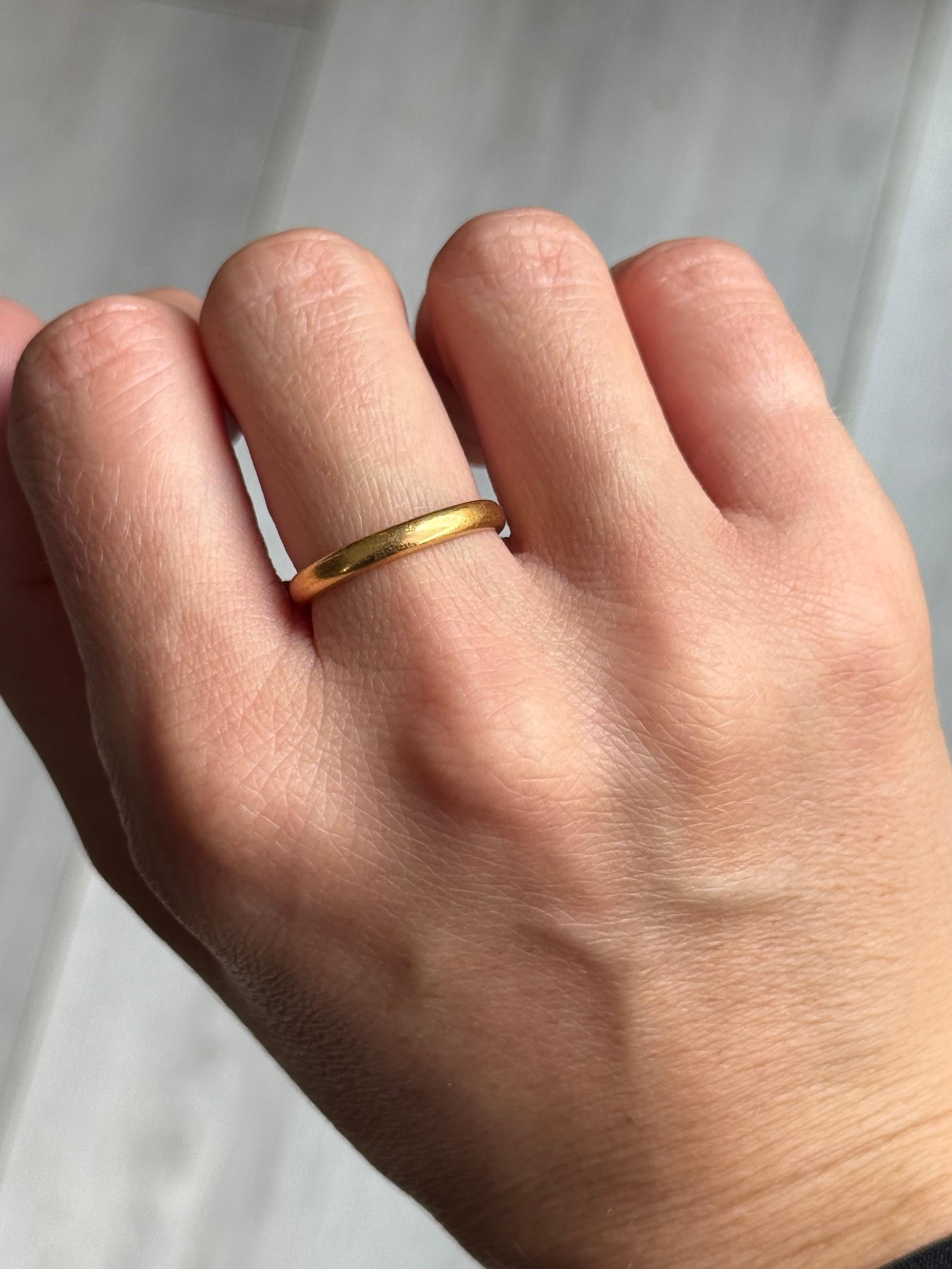 Modern Vintage 22 Carat Gold Band For Sale