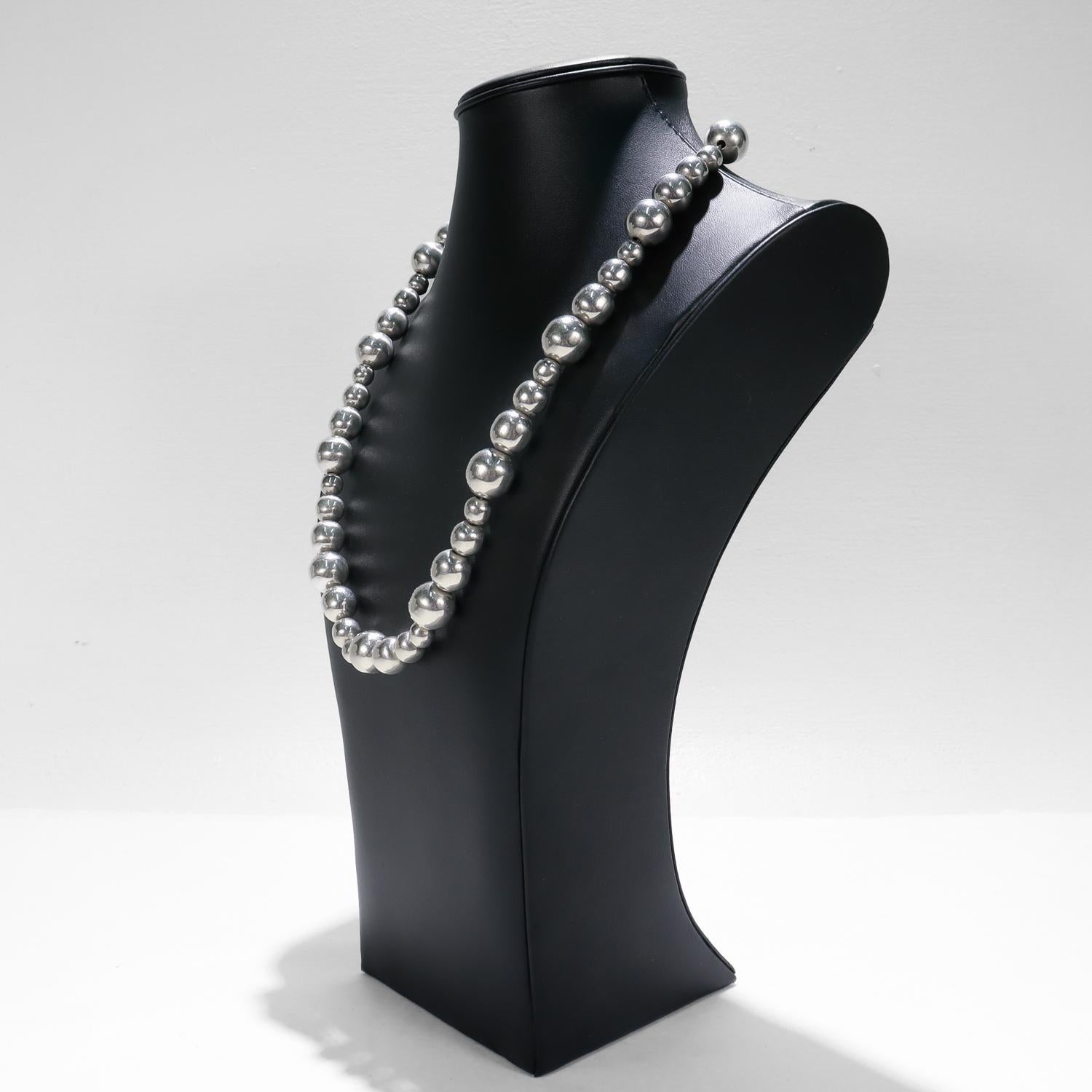 Vintage 22-Inch Mexican Sterling Silver Graduated Bead Necklace For Sale 5