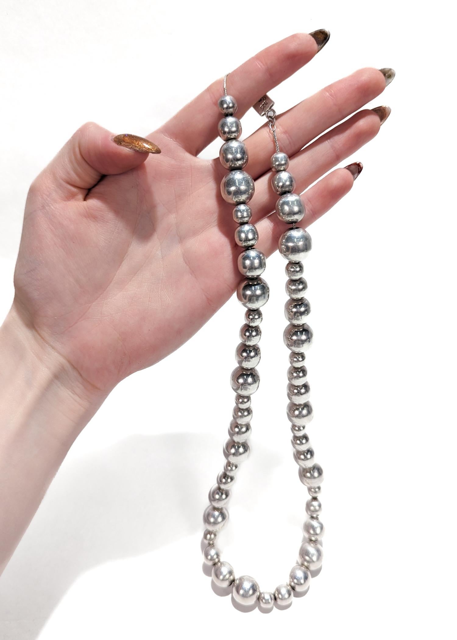 Vintage 22-Inch Mexican Sterling Silver Graduated Bead Necklace For Sale 13