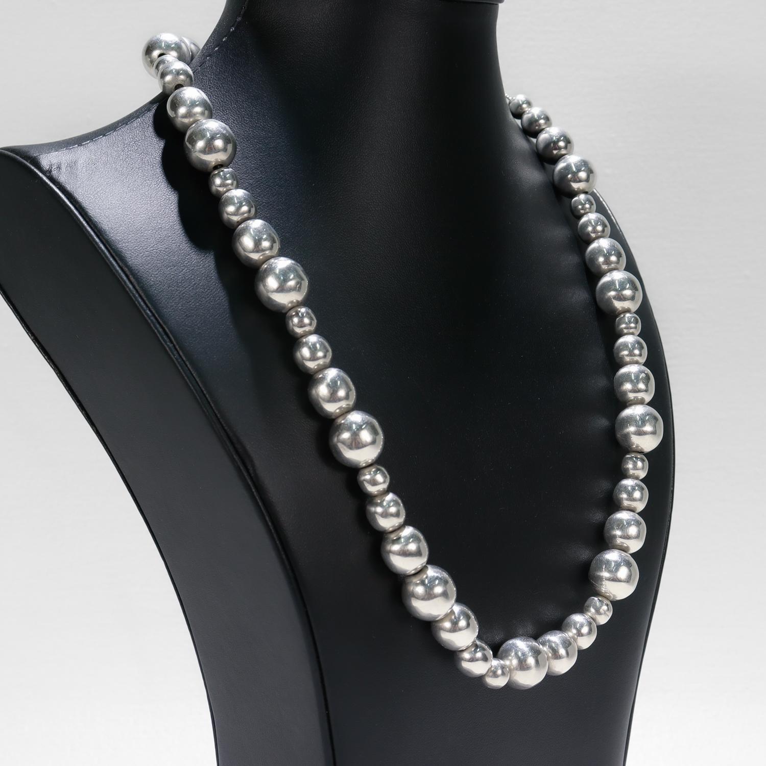 Women's or Men's Vintage 22-Inch Mexican Sterling Silver Graduated Bead Necklace For Sale