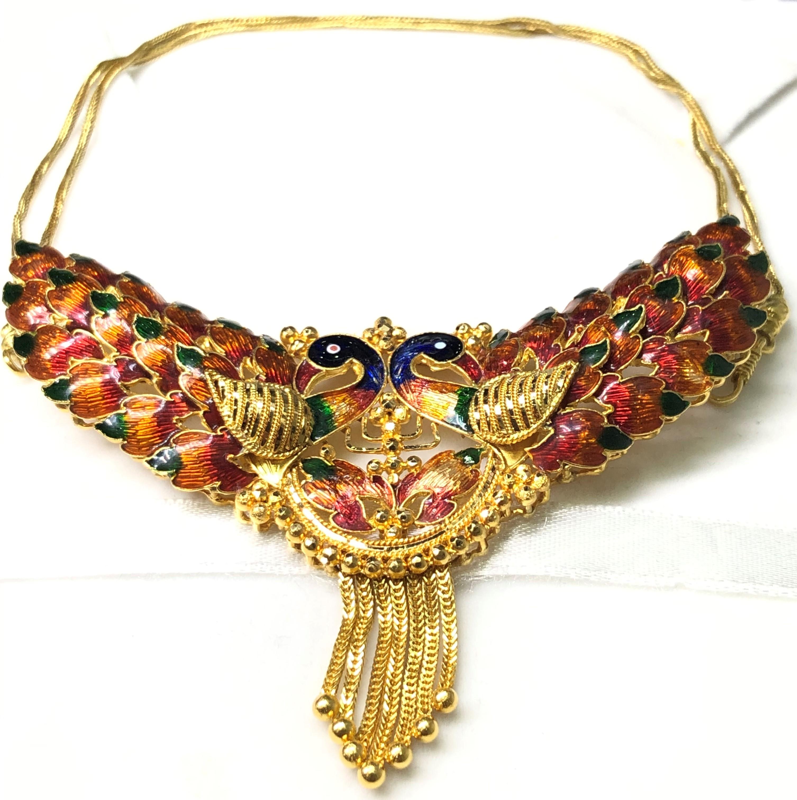 Anglo-Indian Vintage 22 Karat Gold Handmade Enamel Peacock Earrings For Sale