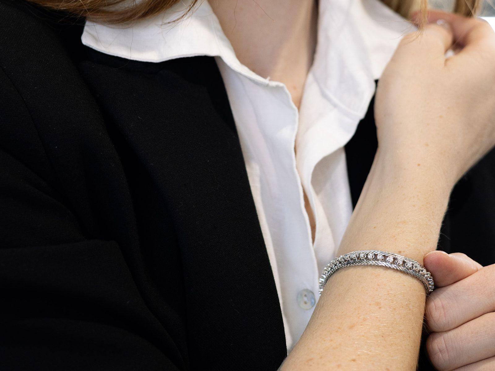 Armband aus Weißgold mit 2,20 Karat Diamanten und Weißgold für Damen oder Herren im Angebot