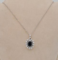 Vintage 2.20 Carat Natural Blue Sapphire 1.05 G VVS Diamond Pendant Necklace