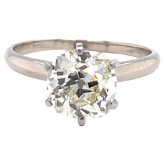Vintage 2.21 Carat Old Mine Cut Diamond 18 Karat Gold Platinum Solitaire Ring