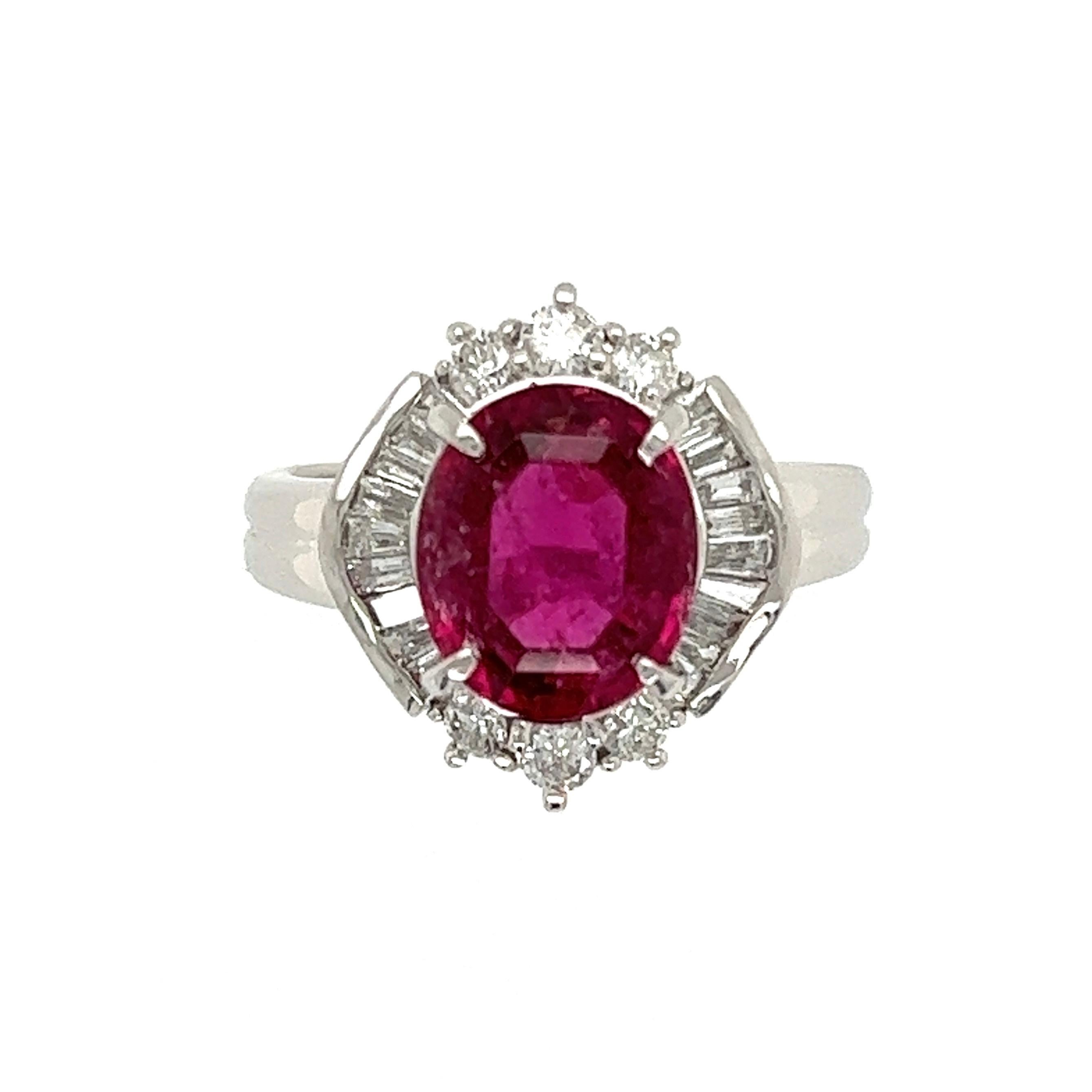 Women's Vintage 2.23 Carat Rubelite Tourmaline Diamond Platinum Ring Estate Fine Jewelry For Sale