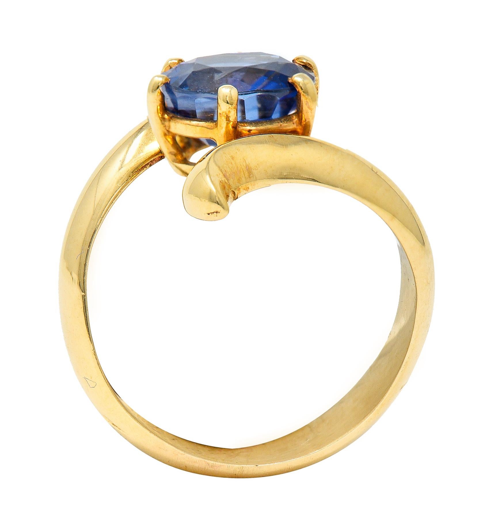 Vintage 2.25 Carats Sapphire 14 Karat Yellow Gold Bypass Ring 3
