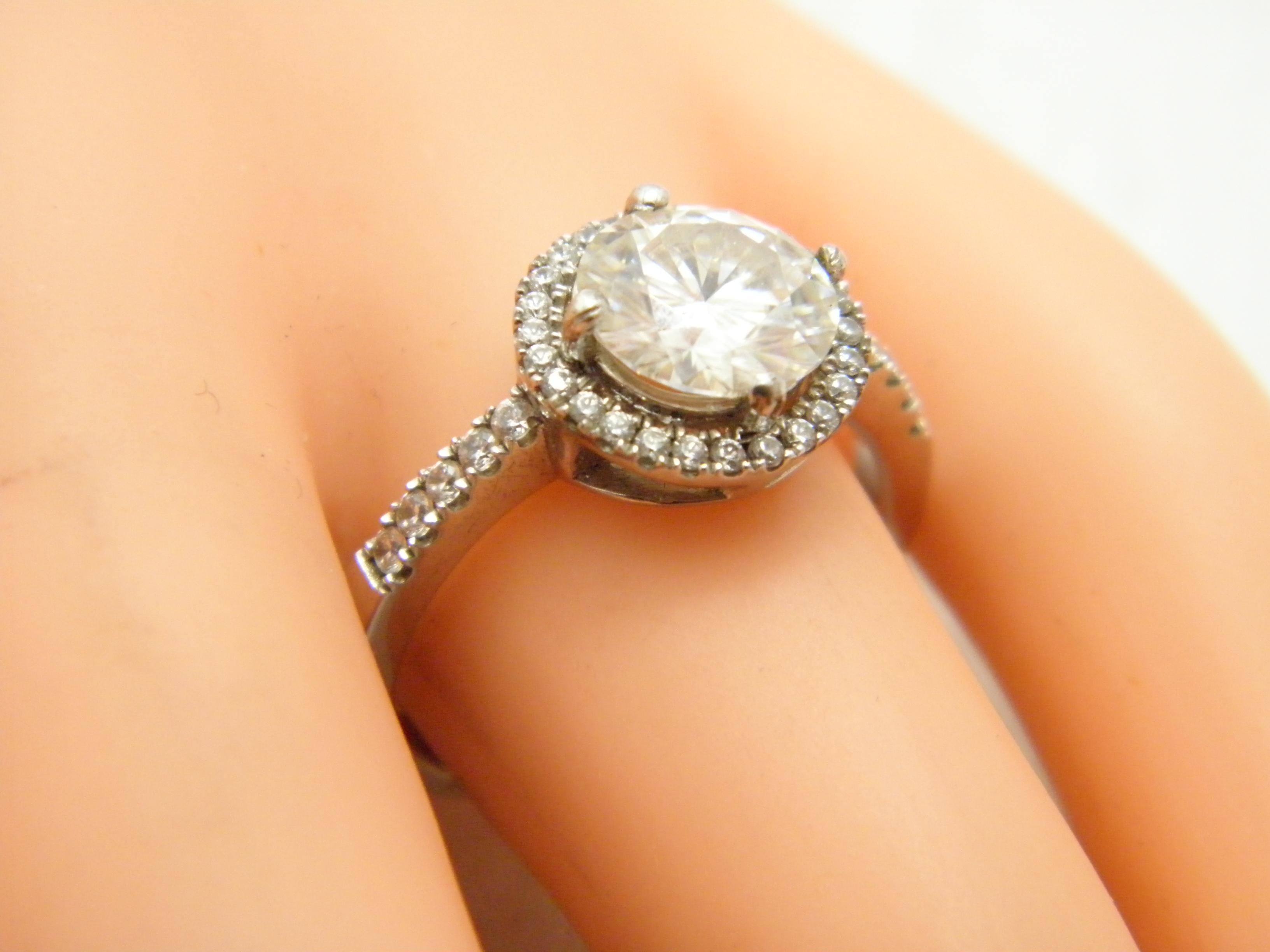 Brilliant Cut Vintage 2.25Cttw Diamond Platinum Halo Engagement Ring 950 Purity For Sale