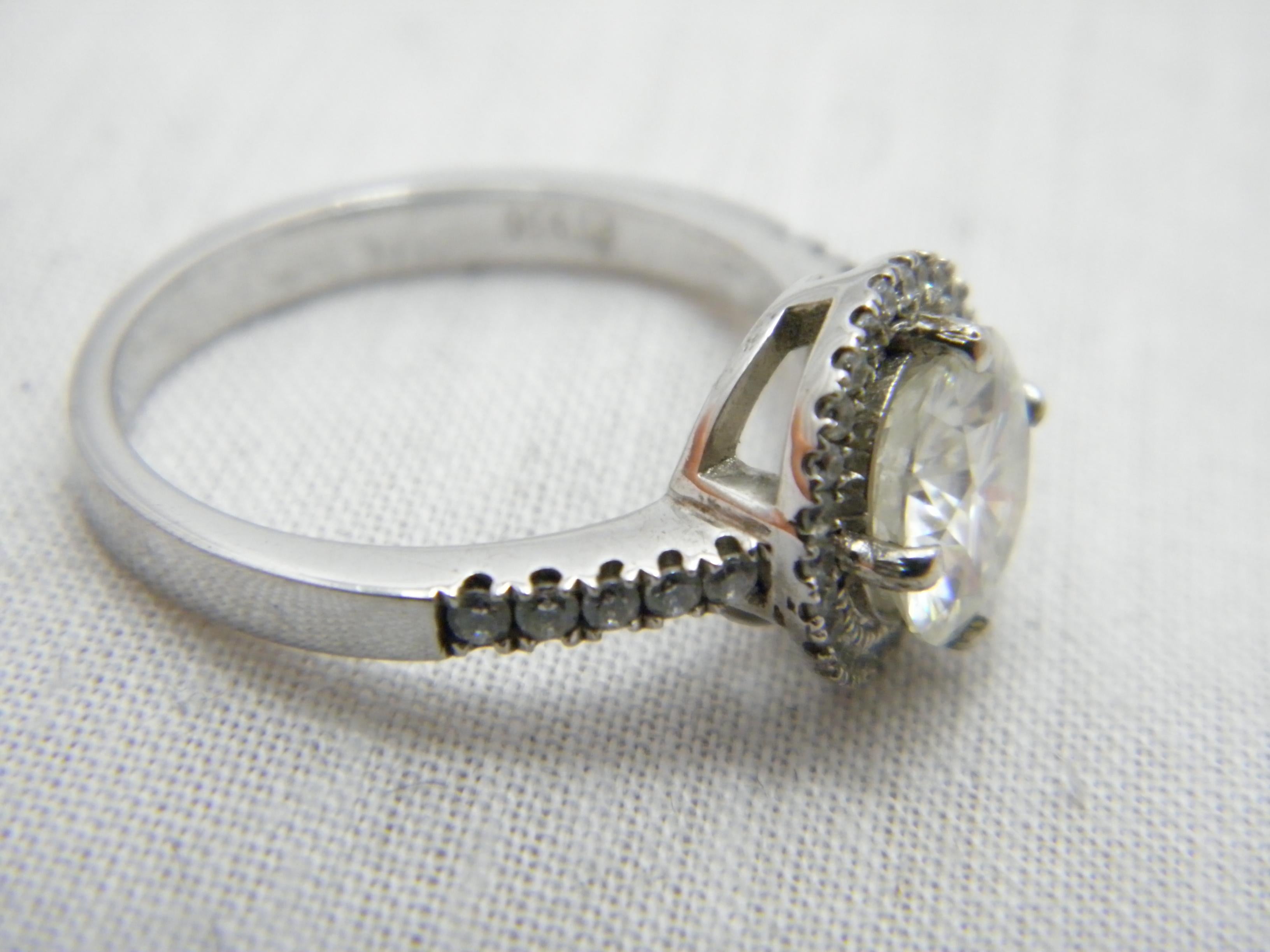 Vintage 2.25Cttw Diamond Platinum Halo Engagement Ring 950 Purity For Sale 2