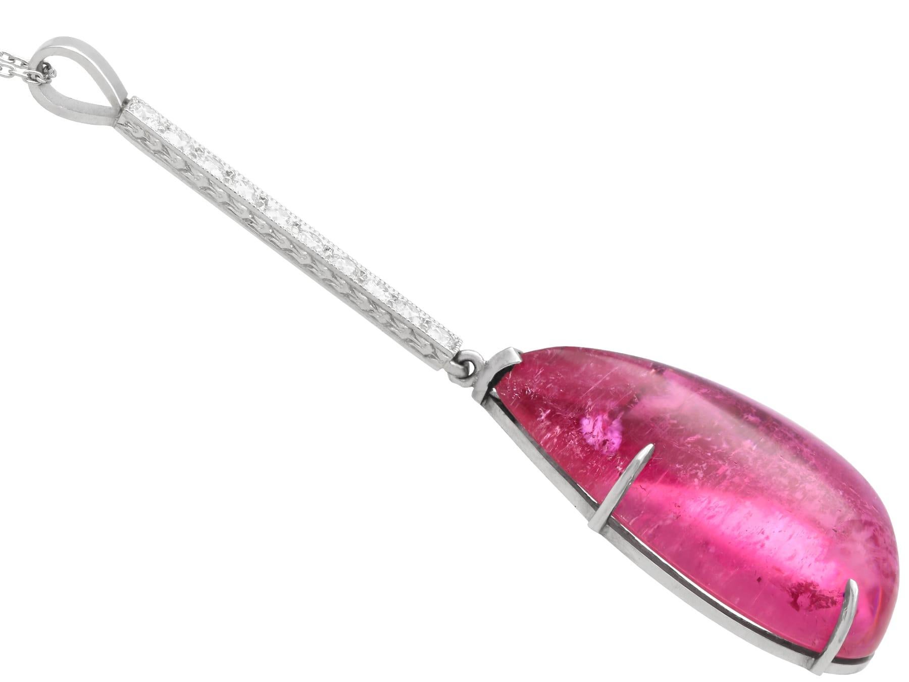 Taille poire Pendentif vintage en platine avec tourmaline rose 22,71 carats et diamants 0,32 carat en vente