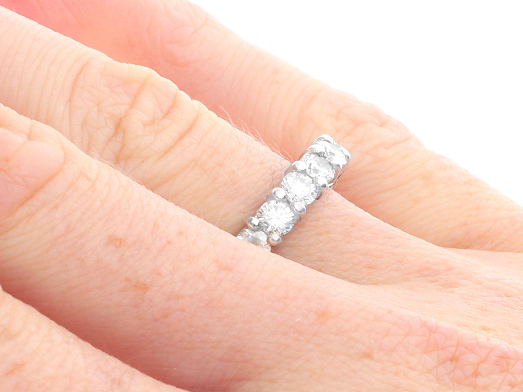 Vintage 2.28ct Diamond and Platinum Full Eternity Ring, circa 1950 For Sale 2