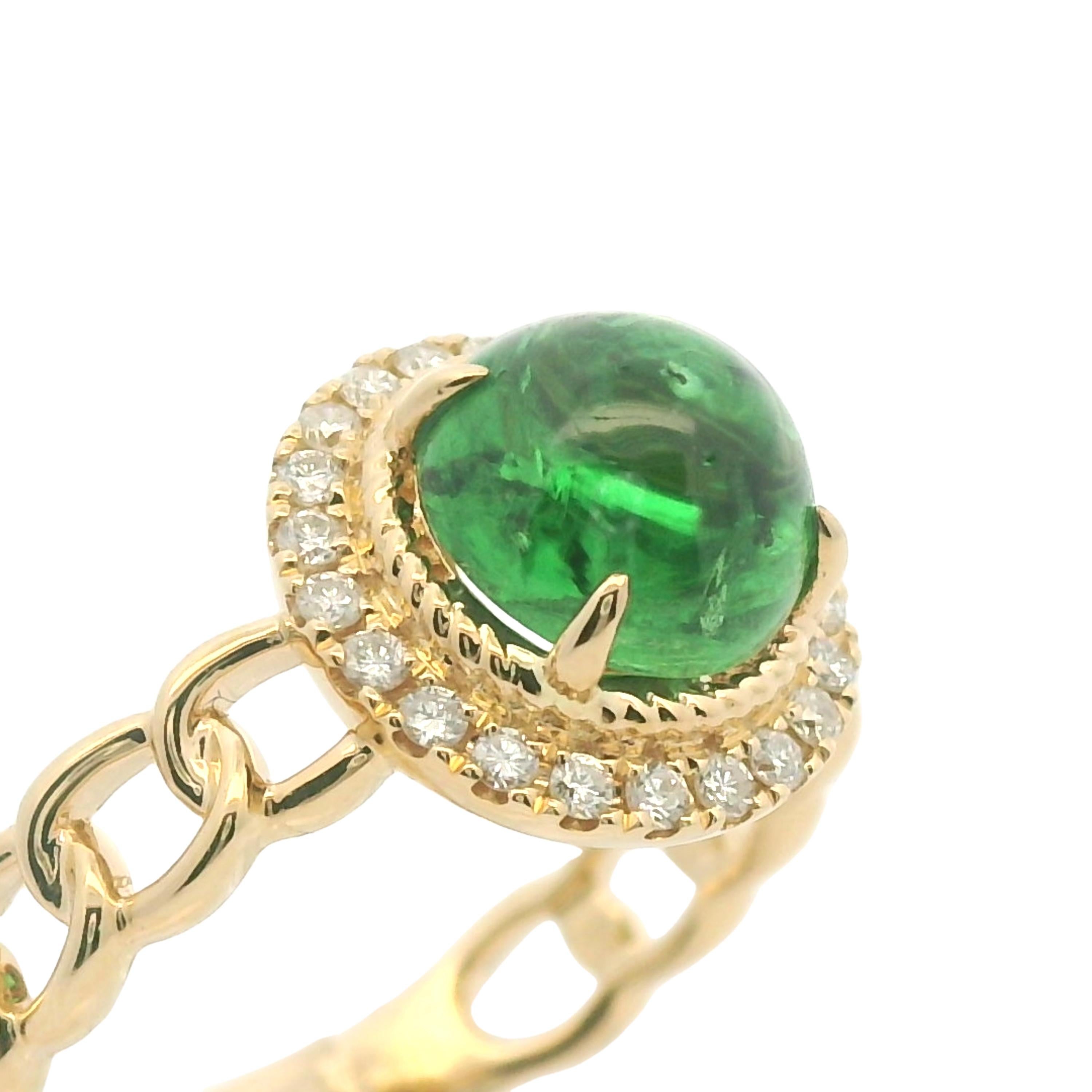 Art Deco Vintage 2.28Ct Tsavorite Diamond Ring in 18 Karat Yellow Gold For Sale