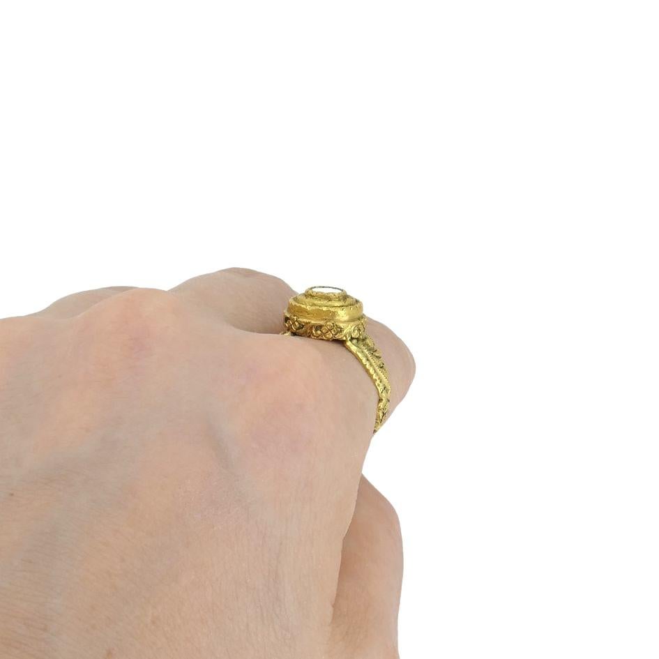 Anillo vintage de oro de 22k con diamantes hecho a mano en venta 2