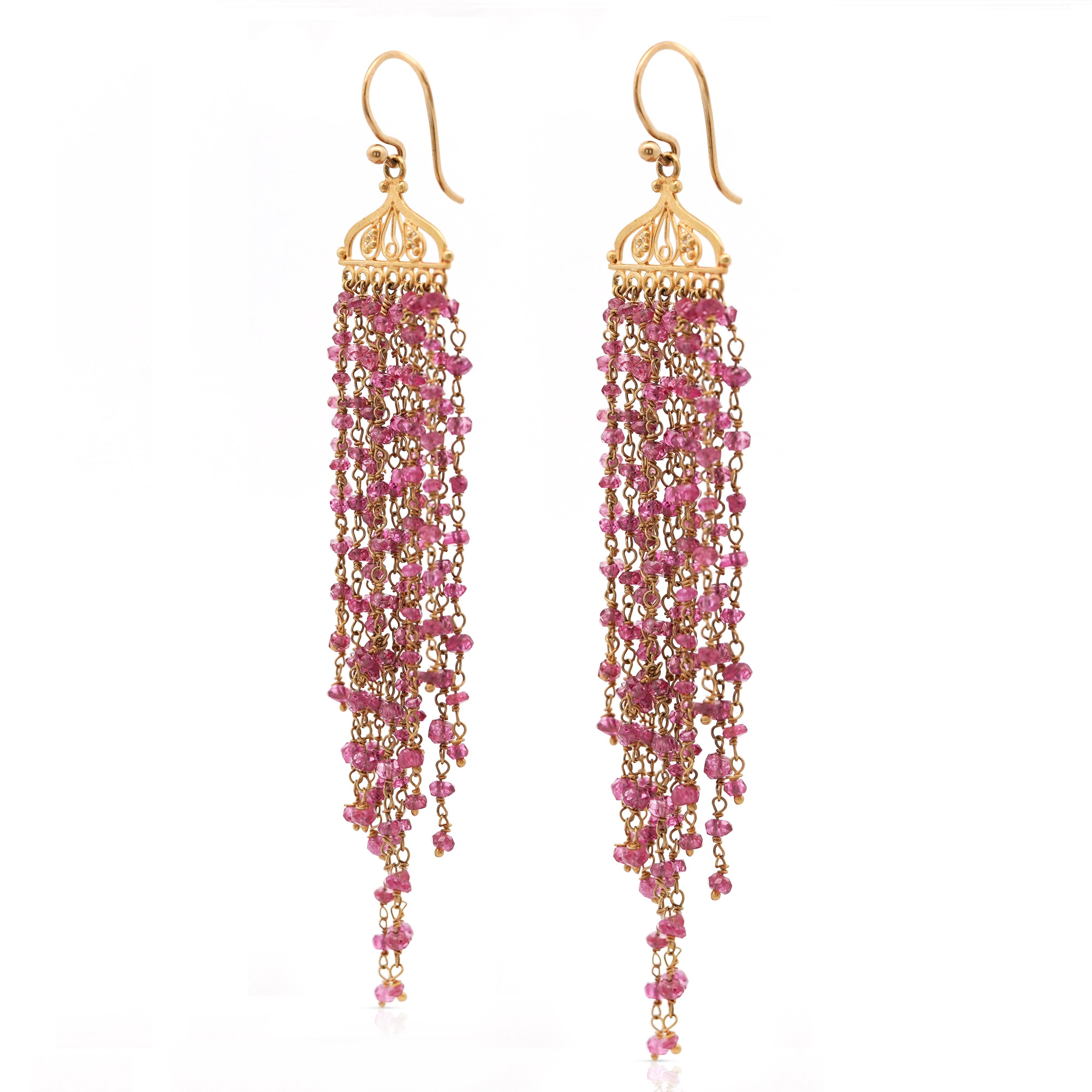 Vintage 22K Yellow Gold Pink Tourmaline Multi Strand Bead Chandelier Drop Earrings Indian Jewelry.

Details:
Item Type: Chandelier Drop Earrings Indian Jewelry
Metal: 22K Yellow Gold
Length: 3.5 Inches Long (9 cm)
Weight: 12.4 Grams
 
Center