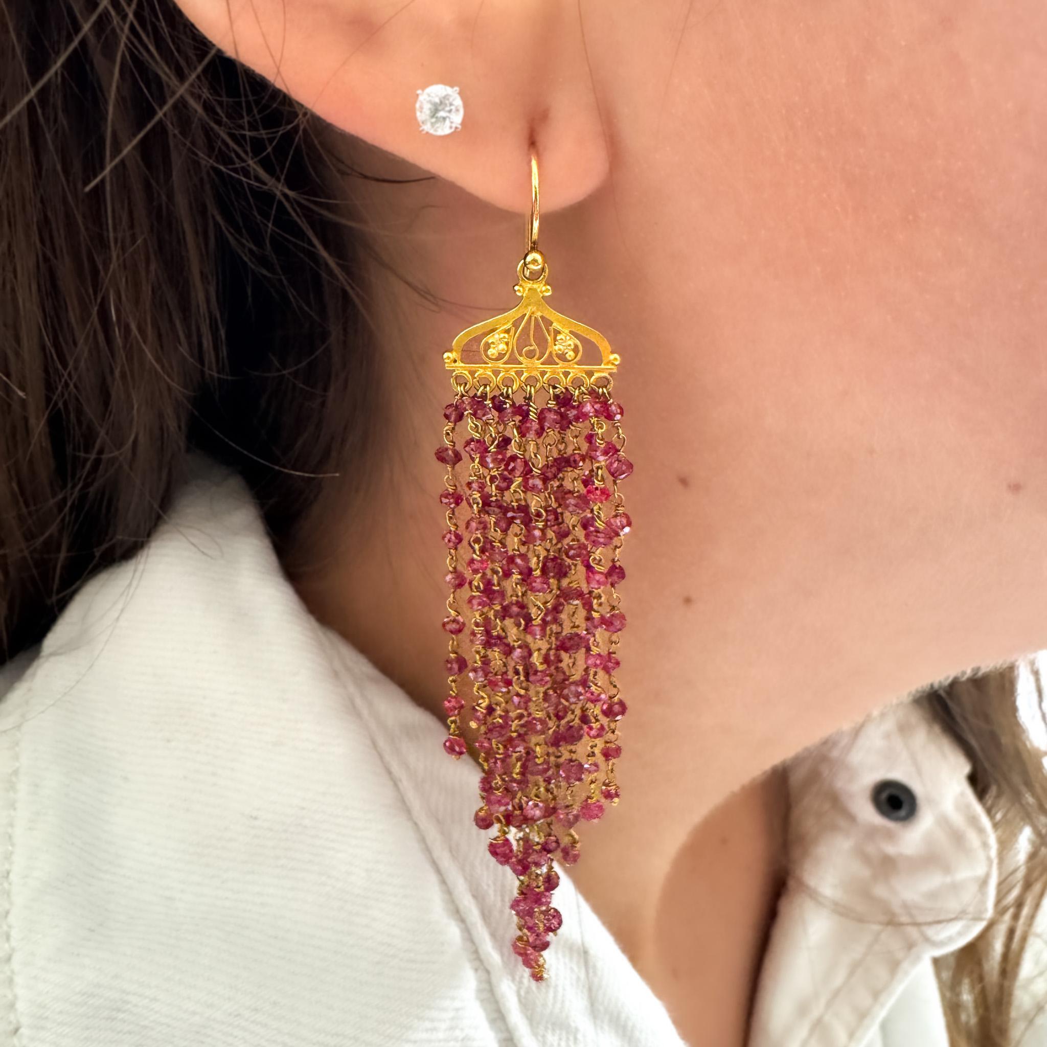 Vintage 22K Gold Pink Tourmaline Bead Indian Chandelier Drop Earrings For Sale 1