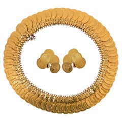 Vintage 22K Gold Queen Victoria Coin Collar Necklace & Cluster Earrings Set
