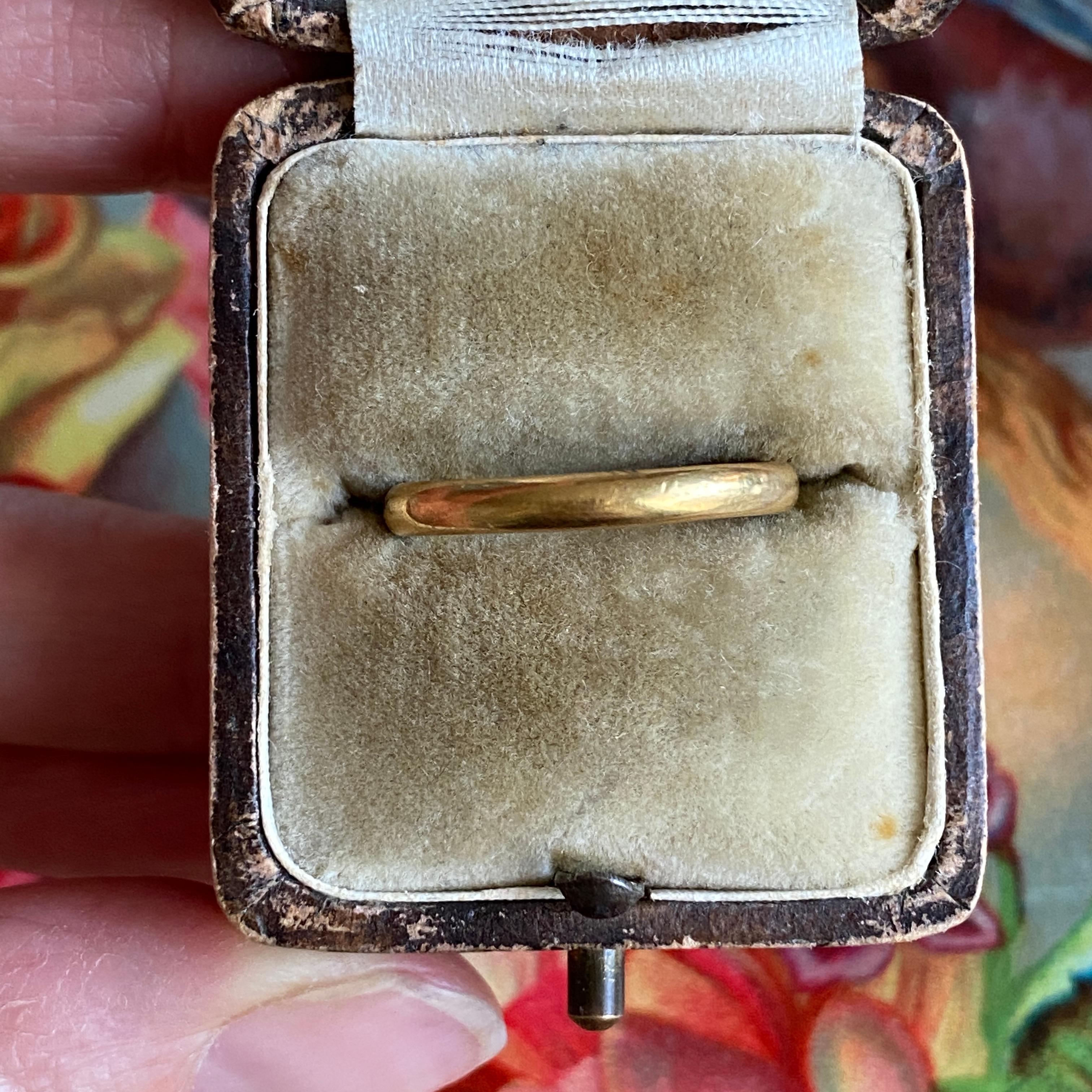 Edwardian Vintage 22k Rounded Wedding Band Ring