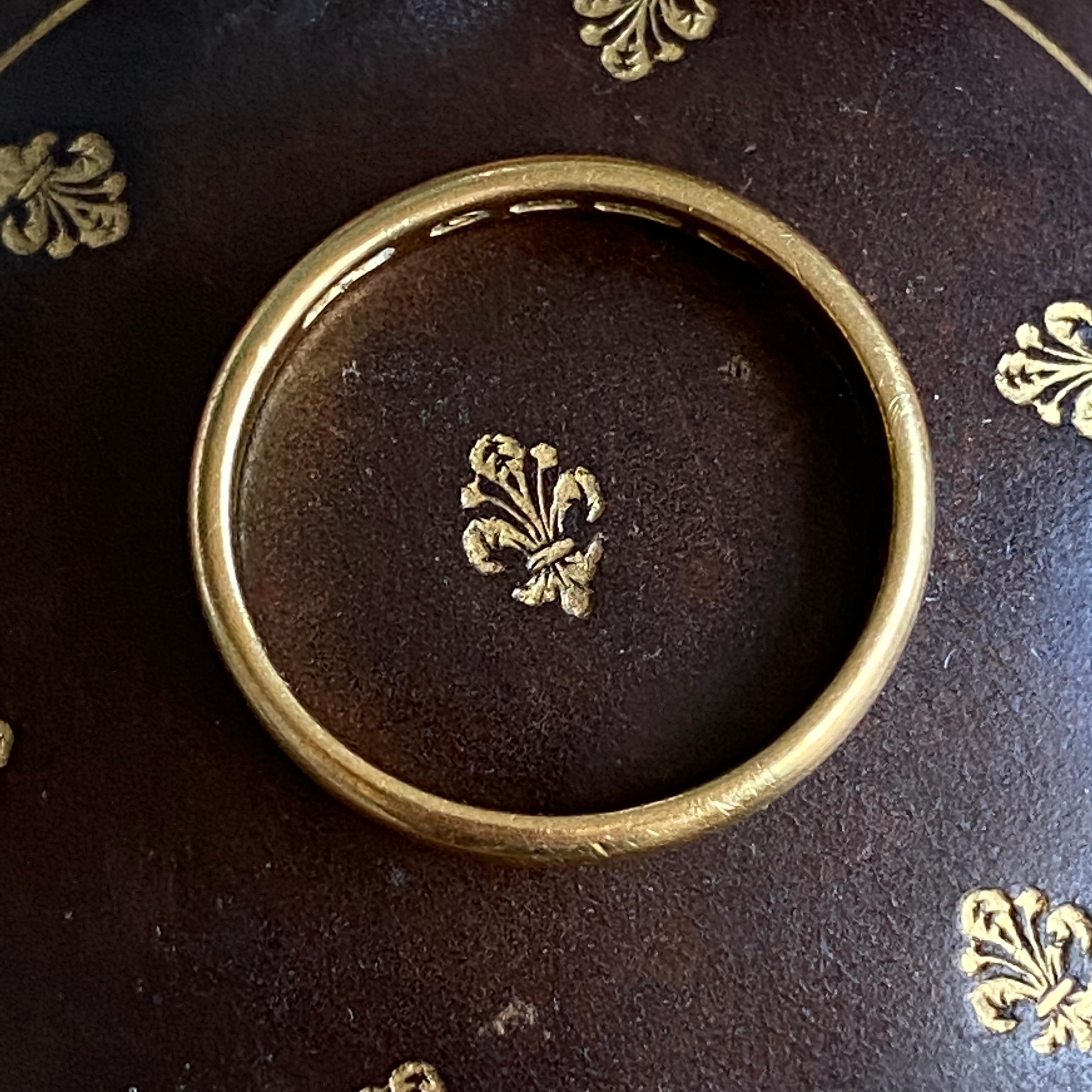 Vintage 22k Rounded Wedding Band Ring 1