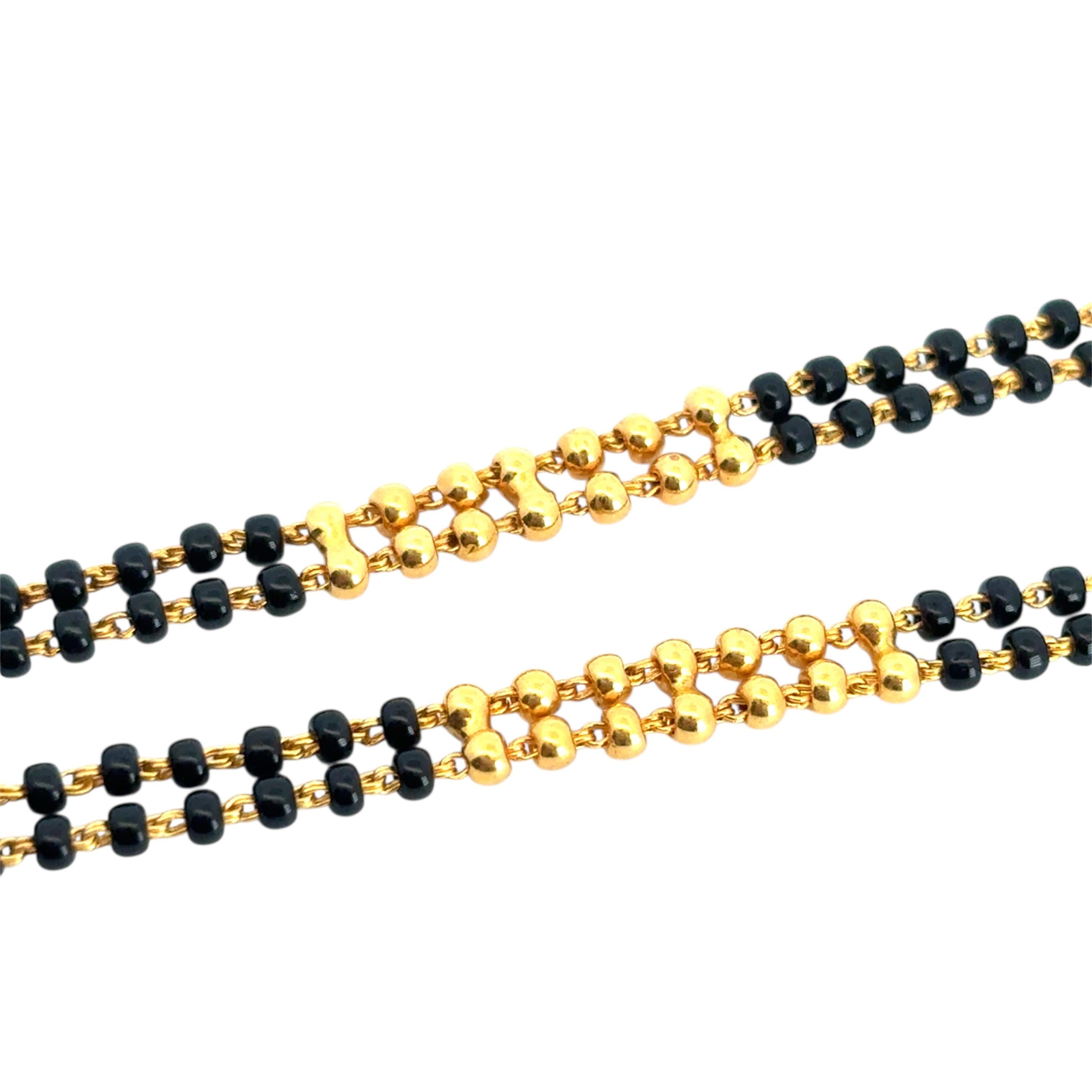 Halskette mit kühnem Anhänger, 22 Karat Gelbgold, doppelreihiger Schwarzgoldperlen-Perlen- und kühnem Vintage-Anhänger im Angebot 5