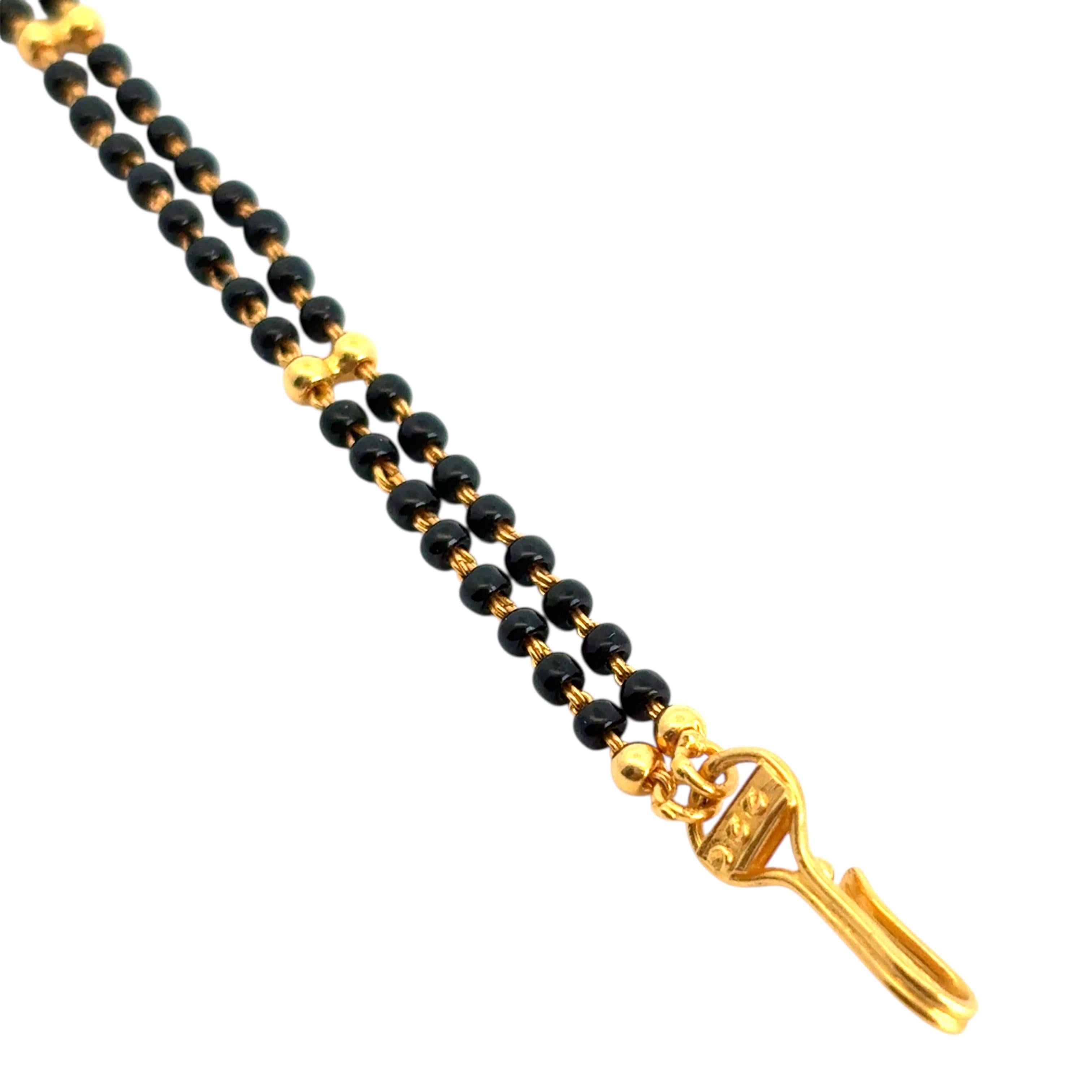 Halskette mit kühnem Anhänger, 22 Karat Gelbgold, doppelreihiger Schwarzgoldperlen-Perlen- und kühnem Vintage-Anhänger im Angebot 3