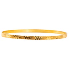 Vintage 22K Yellow Gold Etched Pattern Slip-on Bangle Bracelet