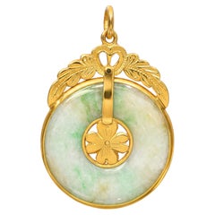 Vintage 22k Yellow Gold Jadeite Jade Donut Disk Pendant