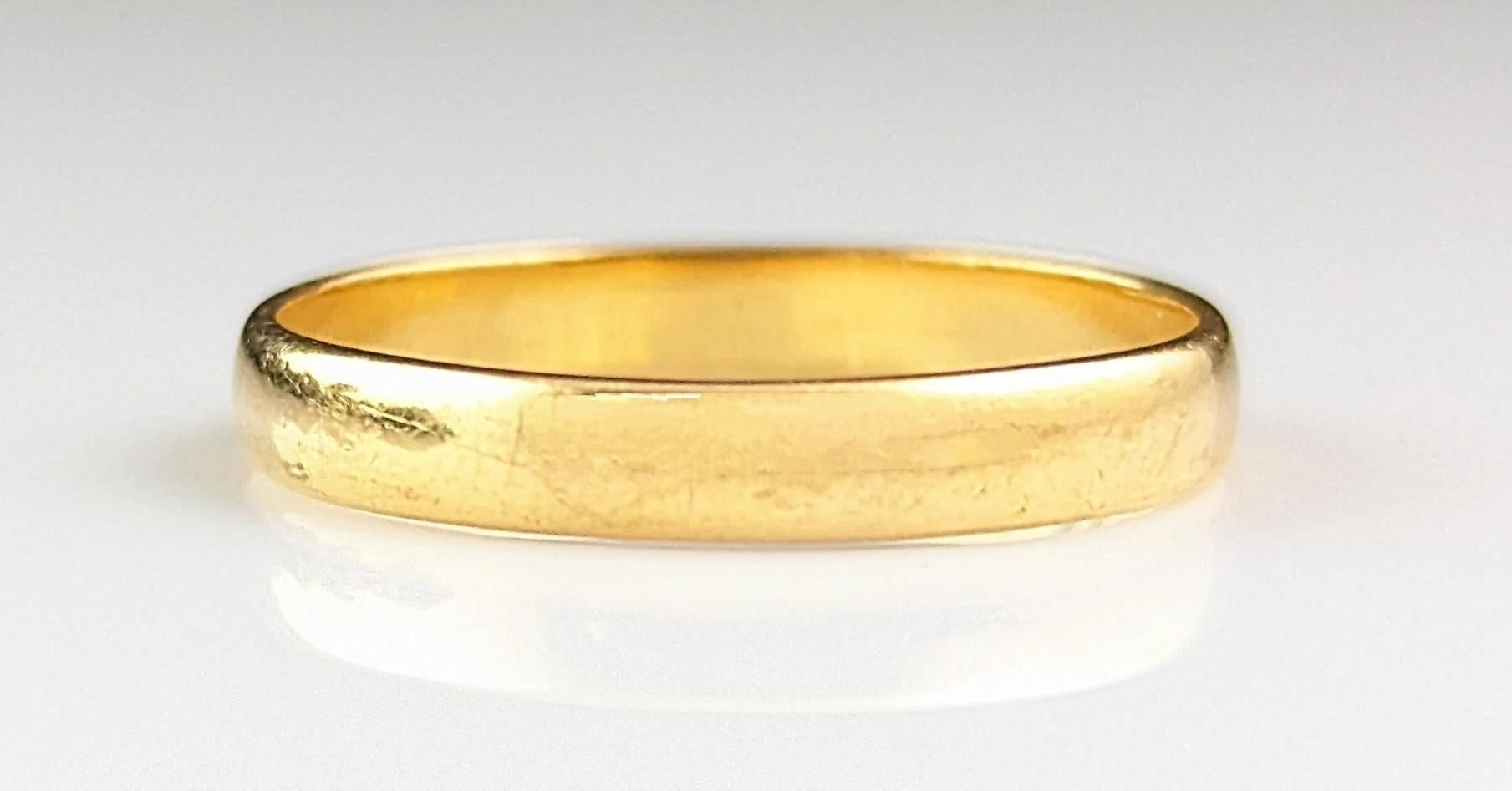 Vintage 22kt gold band ring, wedding band  For Sale 11