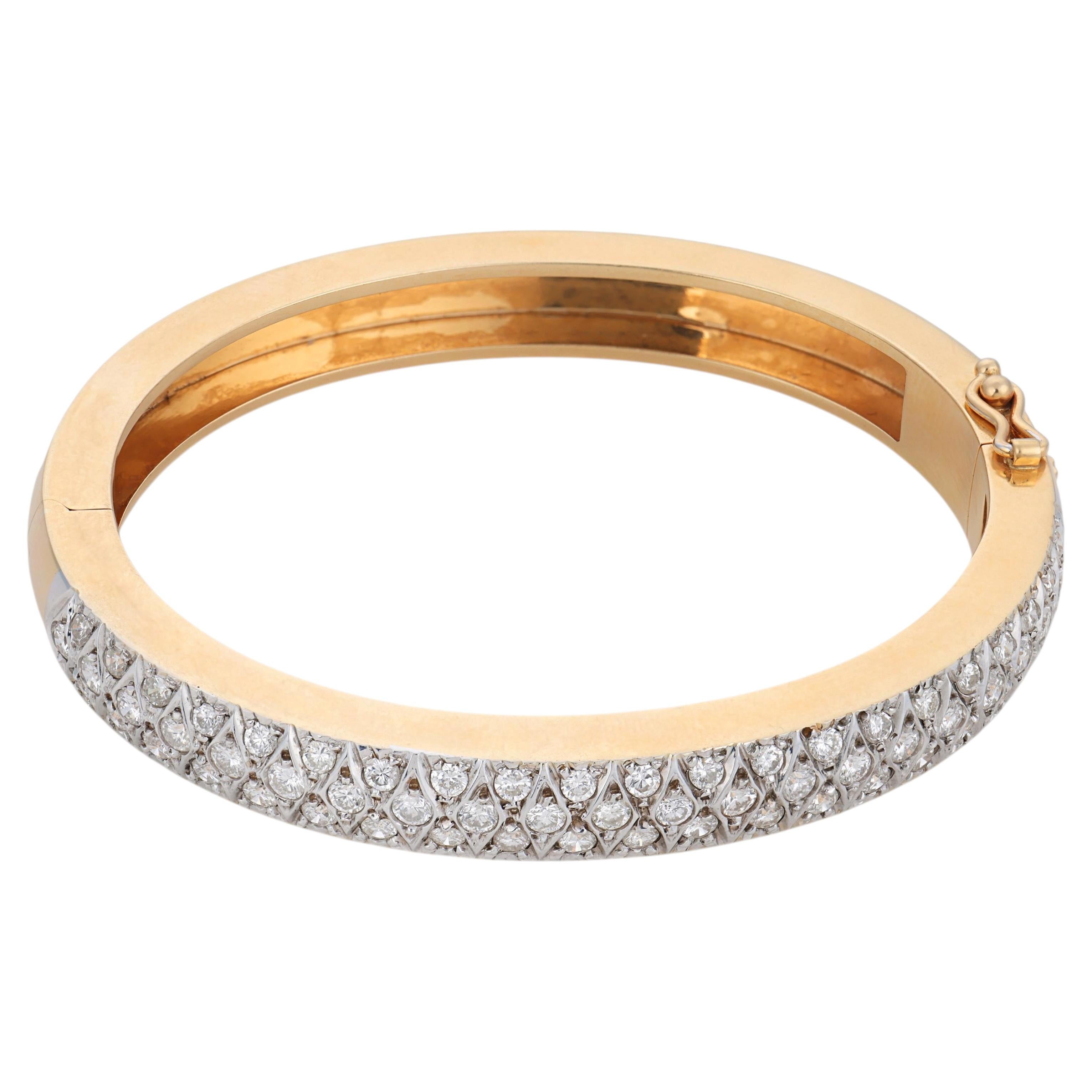 Vintage 2.30 carat diamond 14k yellow gold bangle bracelet