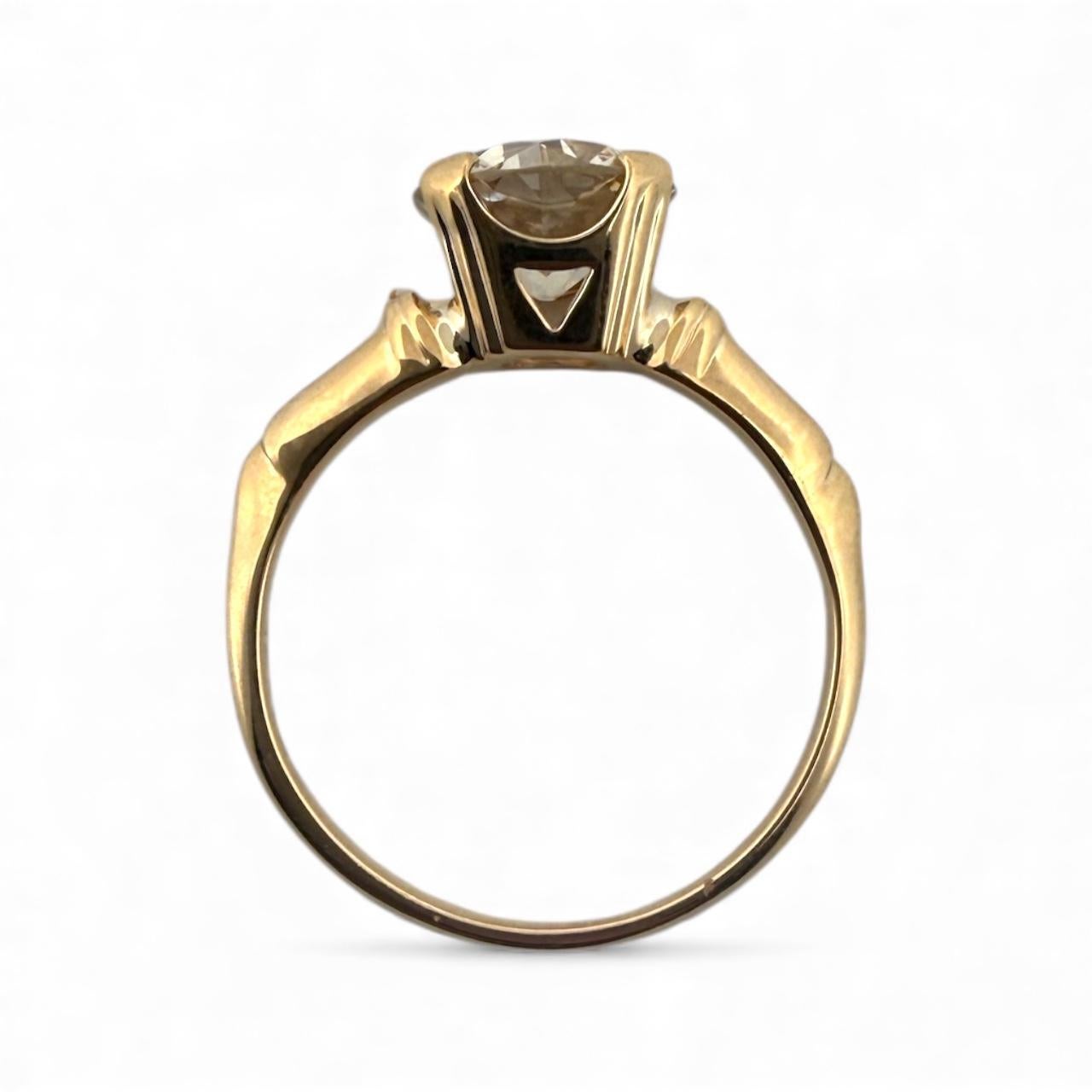 Anillo de compromiso vintage de diamantes talla europea antigua de 2,32 quilates y oro amarillo de 14 quilates en venta 4