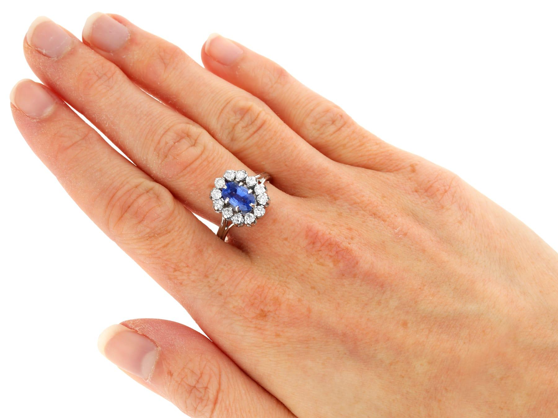 Vintage 2.36 Carat Basaltic Sapphire and Diamond 18k White Gold Cluster Ring  For Sale 3