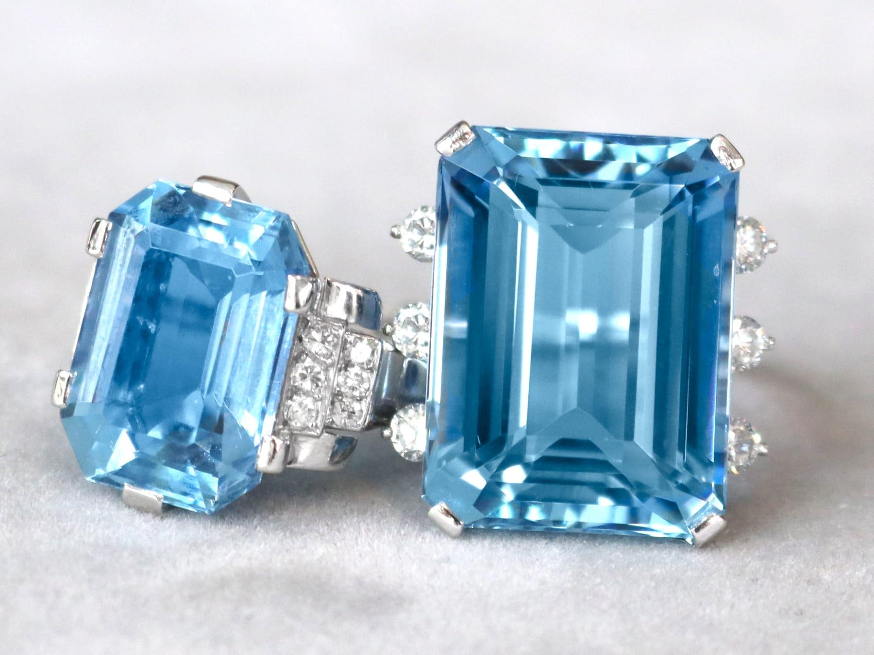 Bague vintage en platine avec aigue-marine de 23,68 carats et diamants de 0,52 carat, c. 1980 Excellent état - En vente à Jesmond, Newcastle Upon Tyne