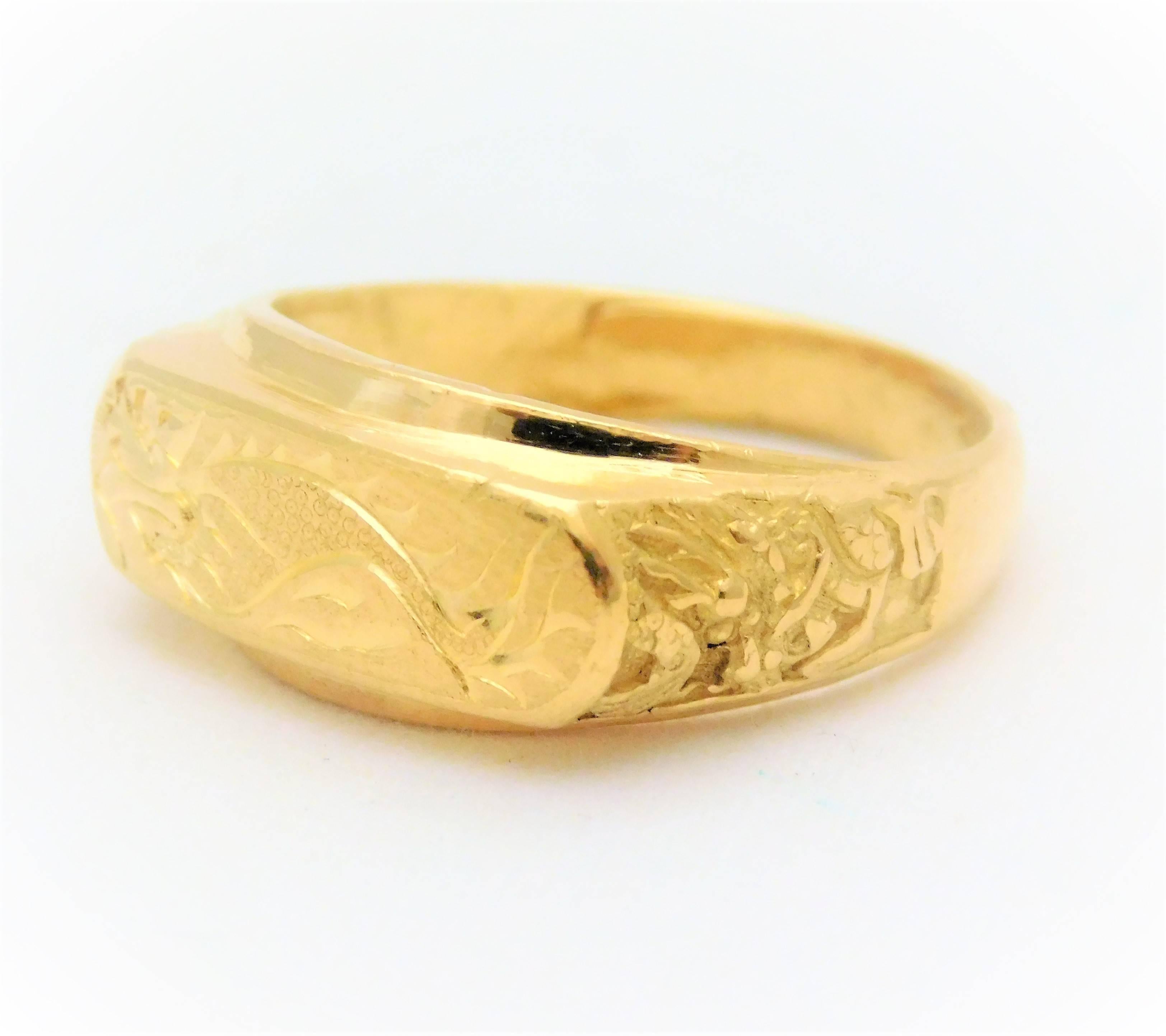 Artisan Vintage 23 Karat Gold Taiwanese Dragon Ring For Sale