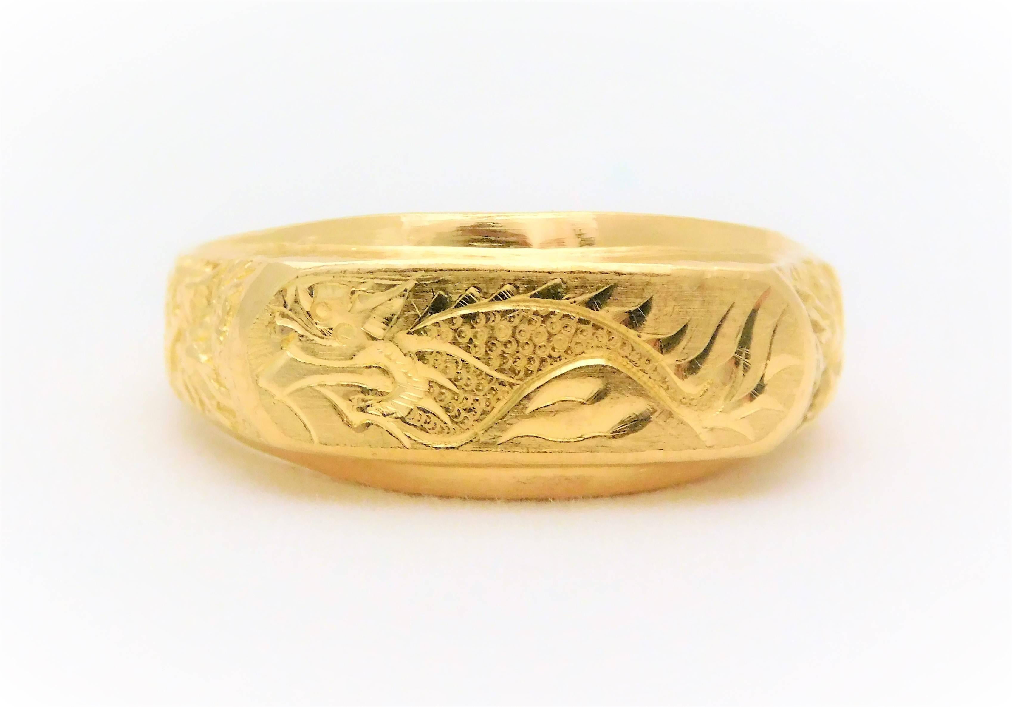 Vintage 23 Karat Gold Taiwanese Dragon Ring In Excellent Condition For Sale In Metairie, LA