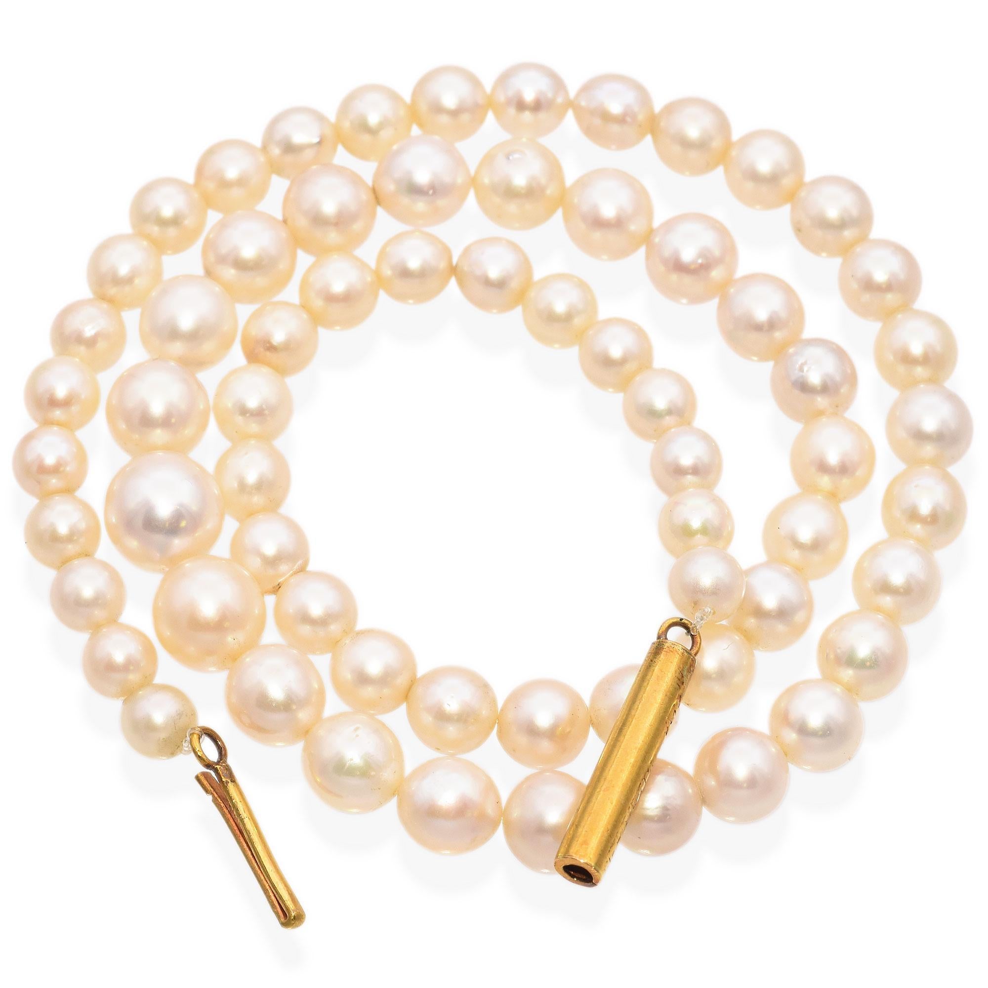 Women's Vintage 23K Yellow Gold Graduated Pearl Beaded Strand Necklace For Sale
