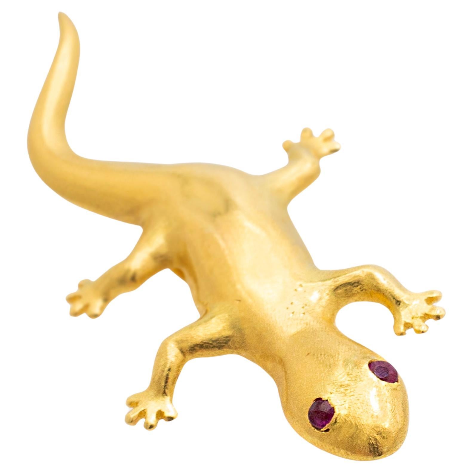 Vintage 23K Yellow Gold Ruby Eyed Lizard Brooch