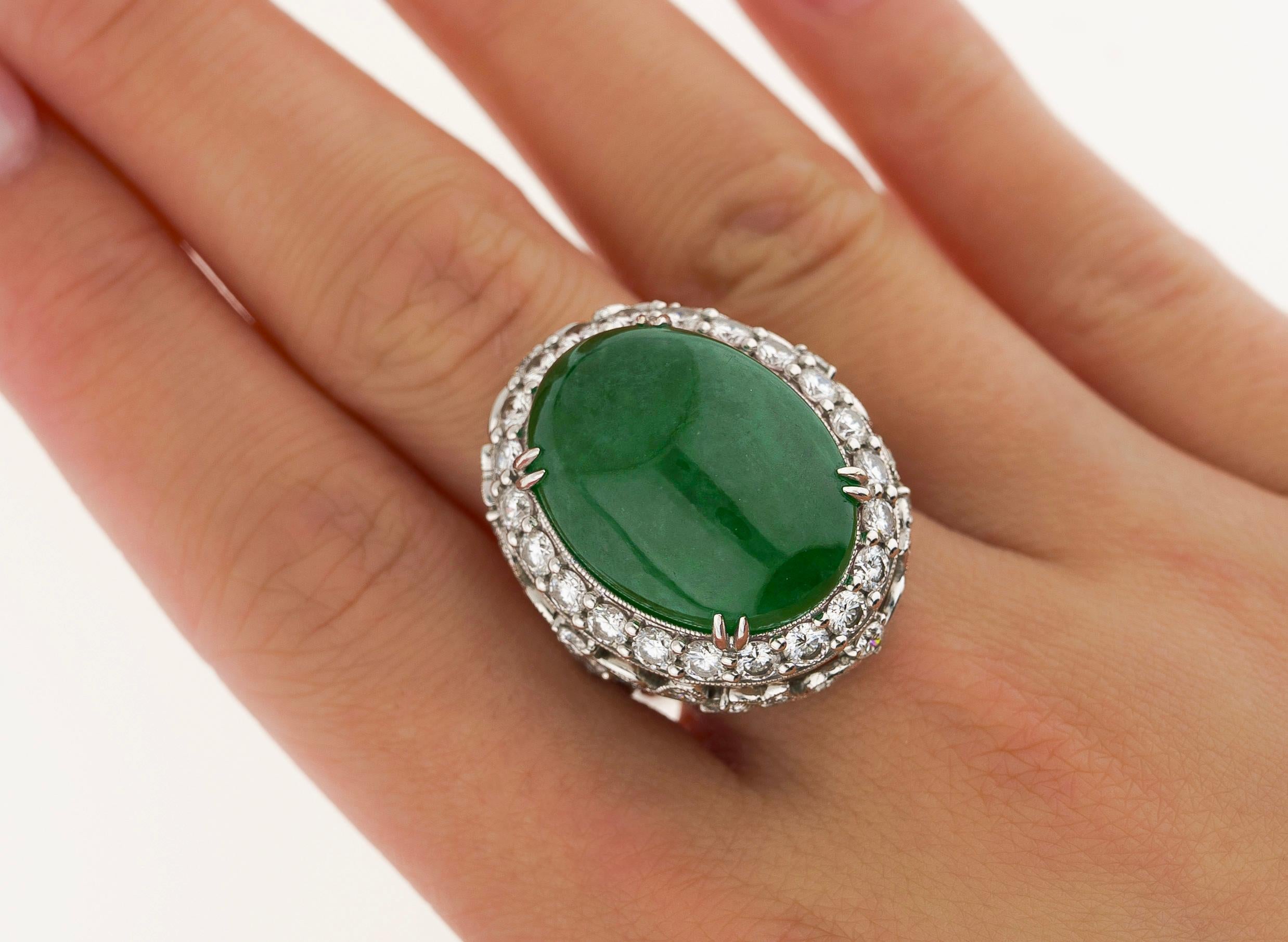 Vintage 24 Carat Cabochon Cut Jadeite Jade & Round Cut Diamond Halo Ring For Sale 5