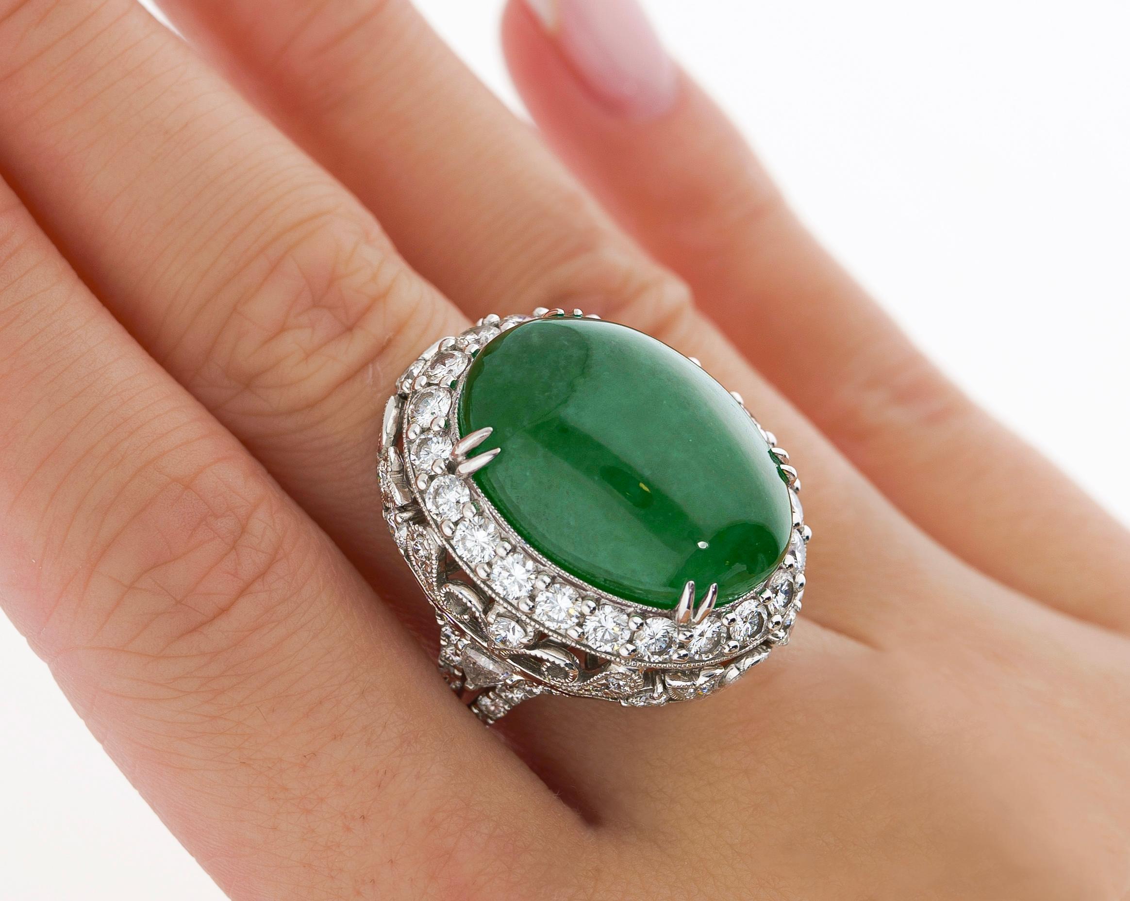 Vintage 24 Carat Cabochon Cut Jadeite Jade & Round Cut Diamond Halo Ring For Sale 4