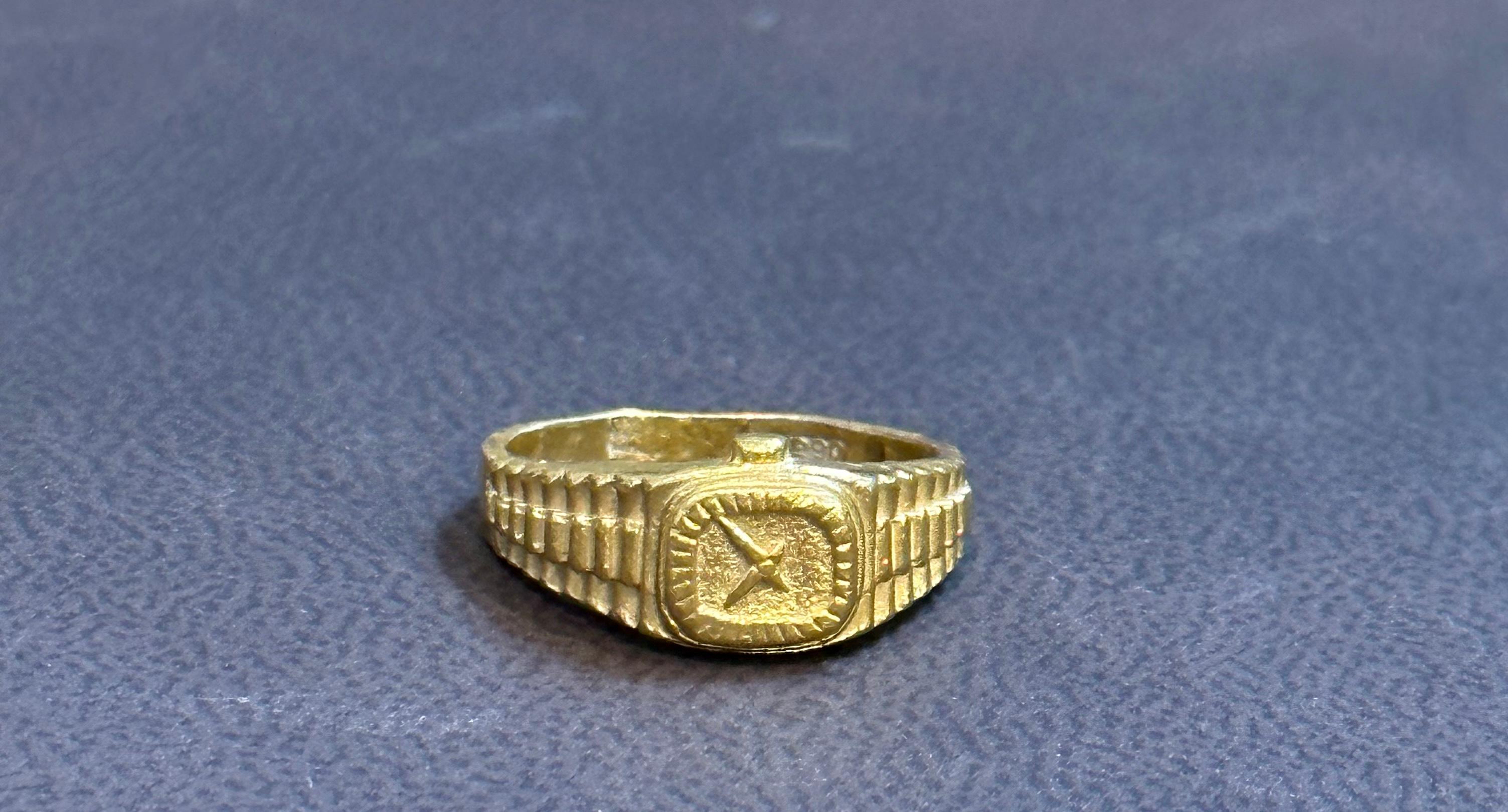 Vintage 24 Karat Pure Yellow Gold 5.1 Gm  Rolex Design Ring Size 5.5 In New Condition In New York, NY