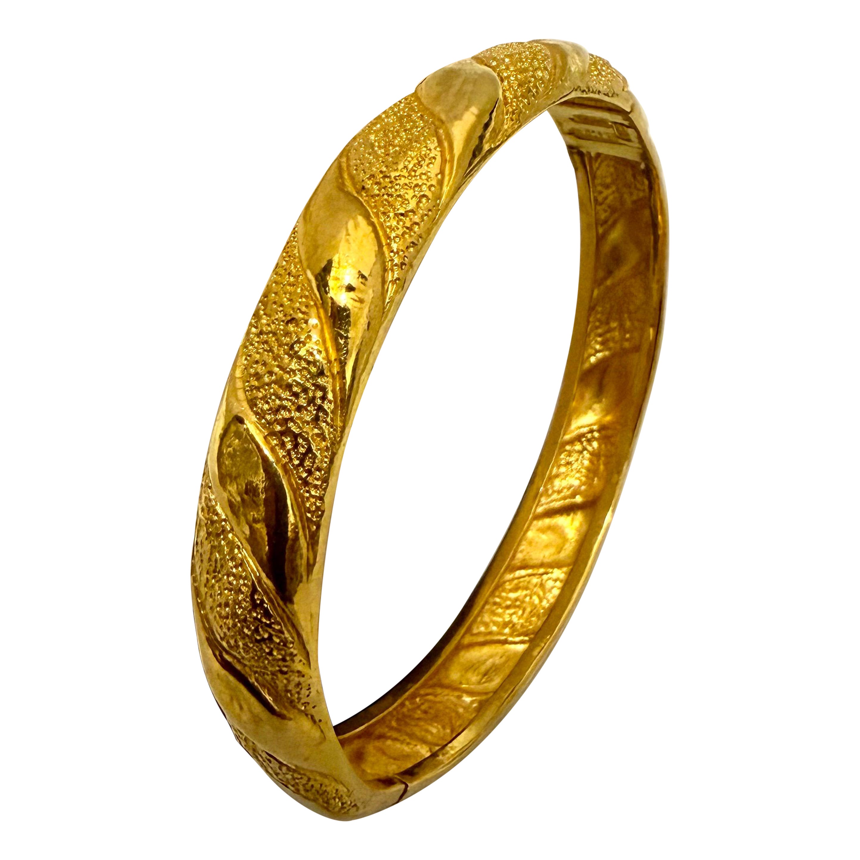 VINTAGE Bracelet en or pur jaune 24 carats 27.5 gm SMALL Bangle, Openable en vente