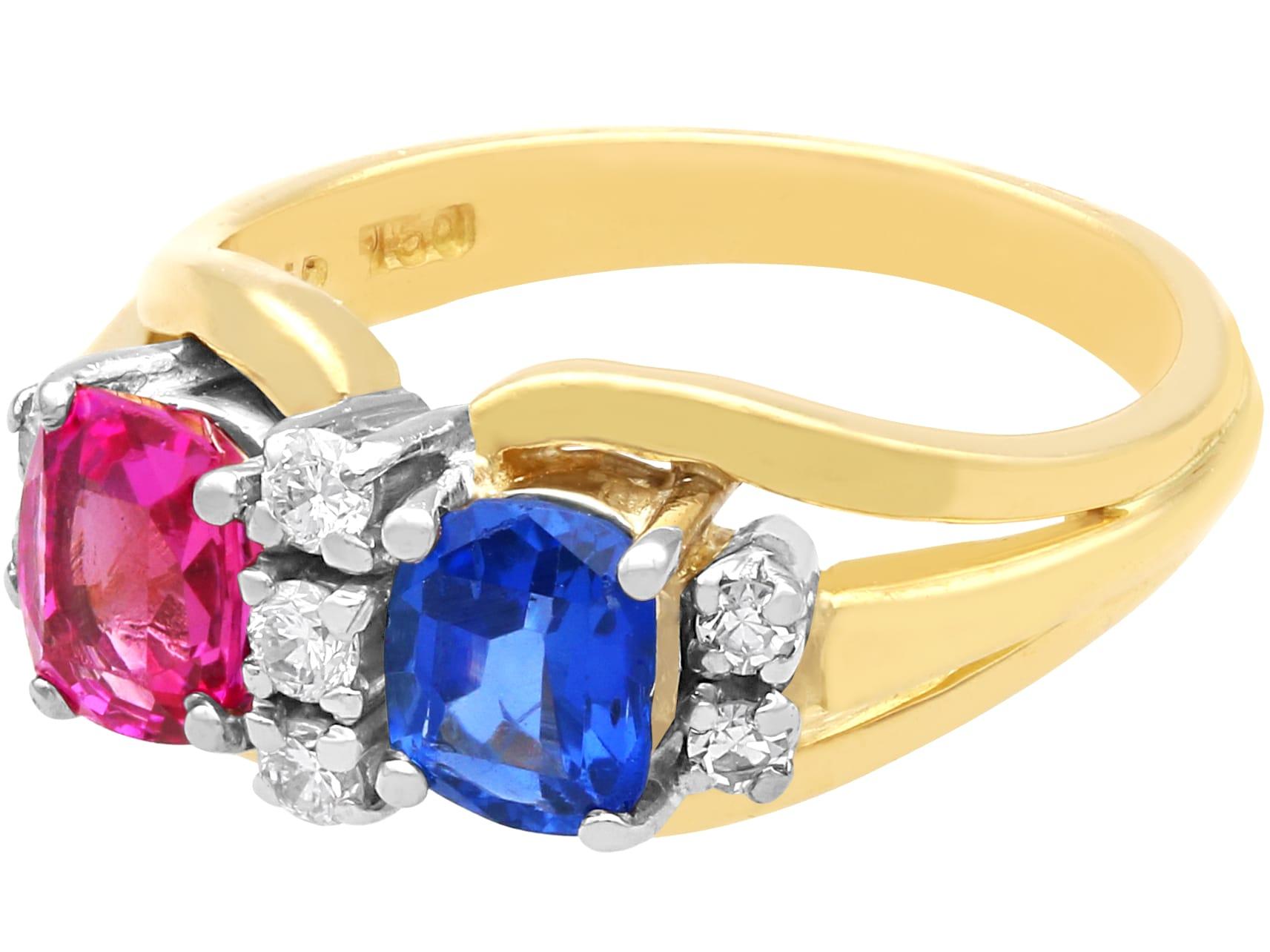 18 Karat Gelbgold Kleidring mit 2,40 Karat Saphir und 0,19 Karat Diamant (Kissenschliff) im Angebot