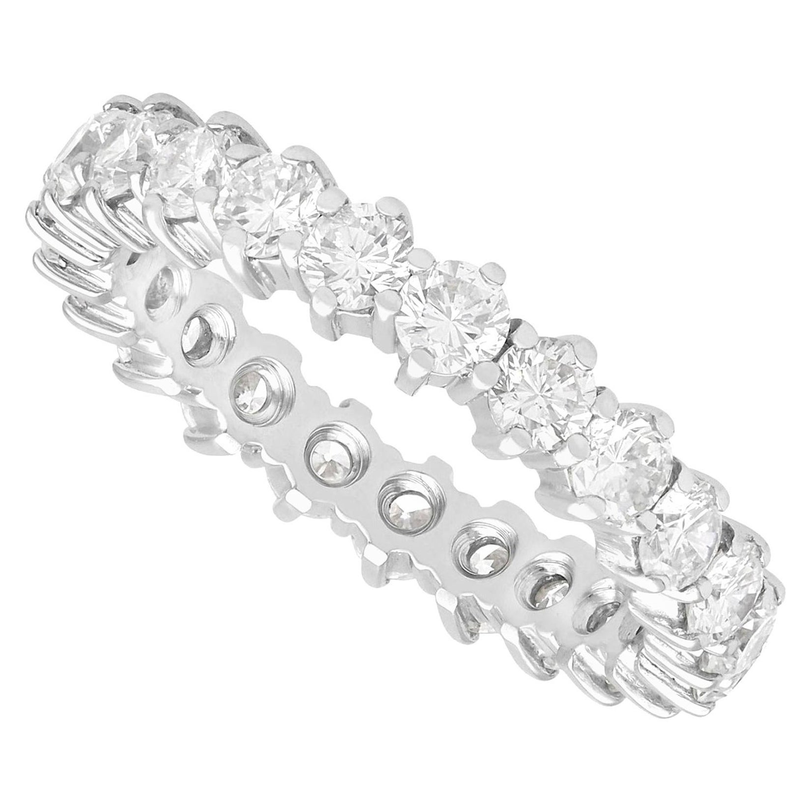 Bague d'éternité vintage en or blanc et diamants 2,42 carats