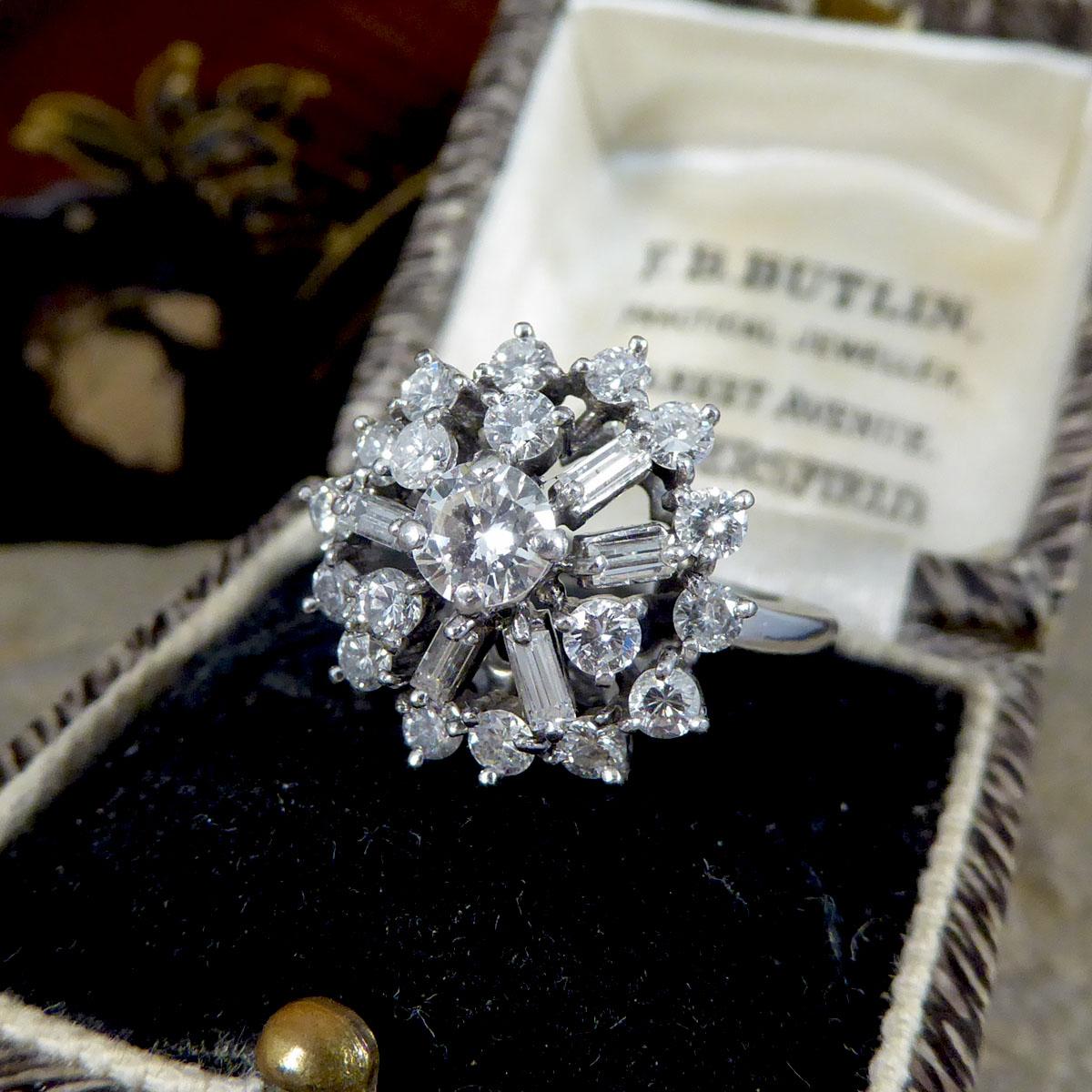 Anillo vintage de 2,44 quilates de diamantes en spray montado en platino 1