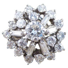 Anillo vintage de 2,44 quilates de diamantes en spray montado en platino