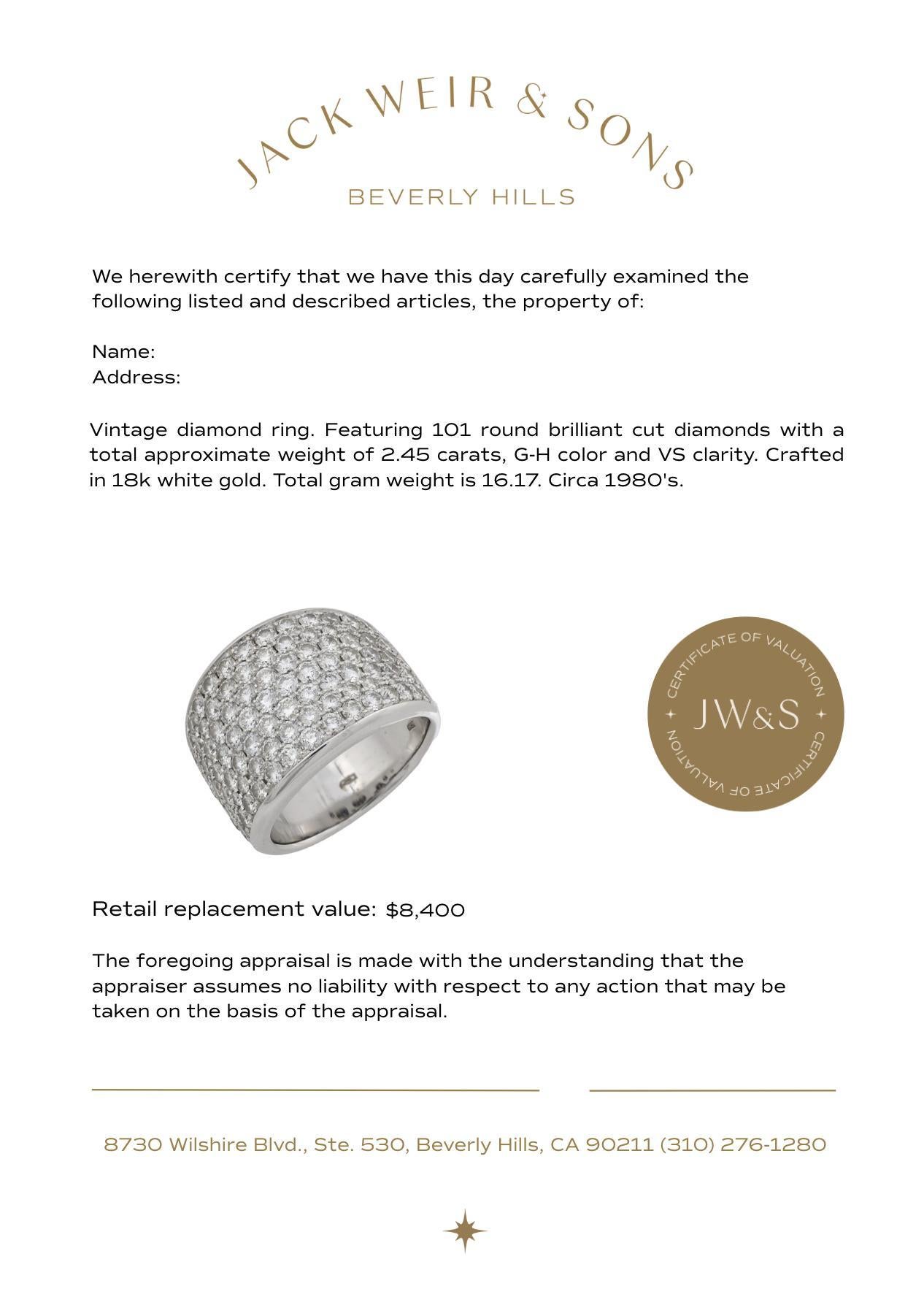 Donna Anello vintage con pavé di diamanti da 2,45 carati in oro bianco 18 carati in vendita