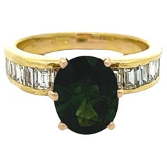 Vintage 2.45 Carats Green Sapphire Diamond 18k Yellow Gold Ring