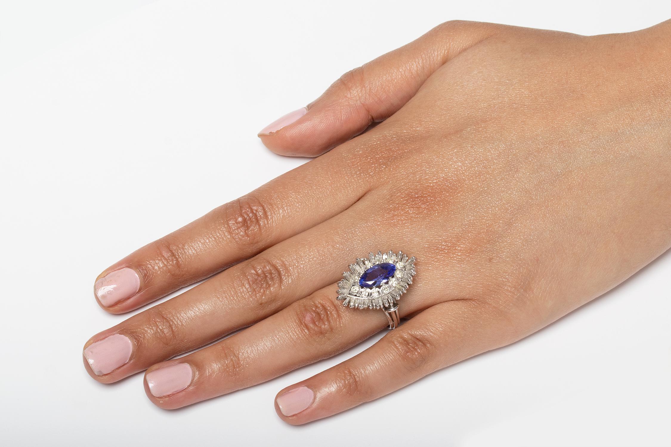 Women's or Men's Vintage 2.46ct Tanzanite and Diamond Cocktail Ring, circa 1970s For Sale